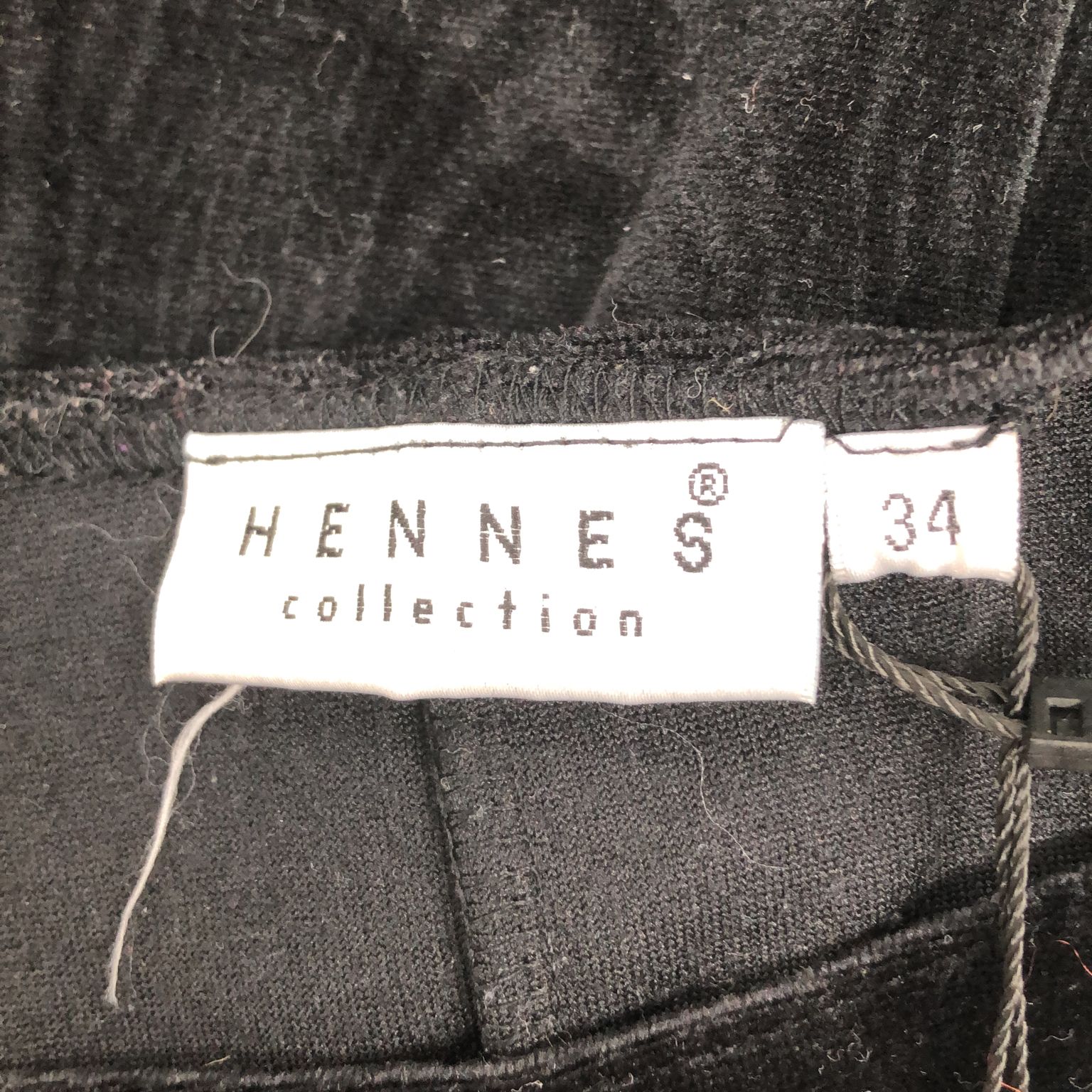 Hennes Collection