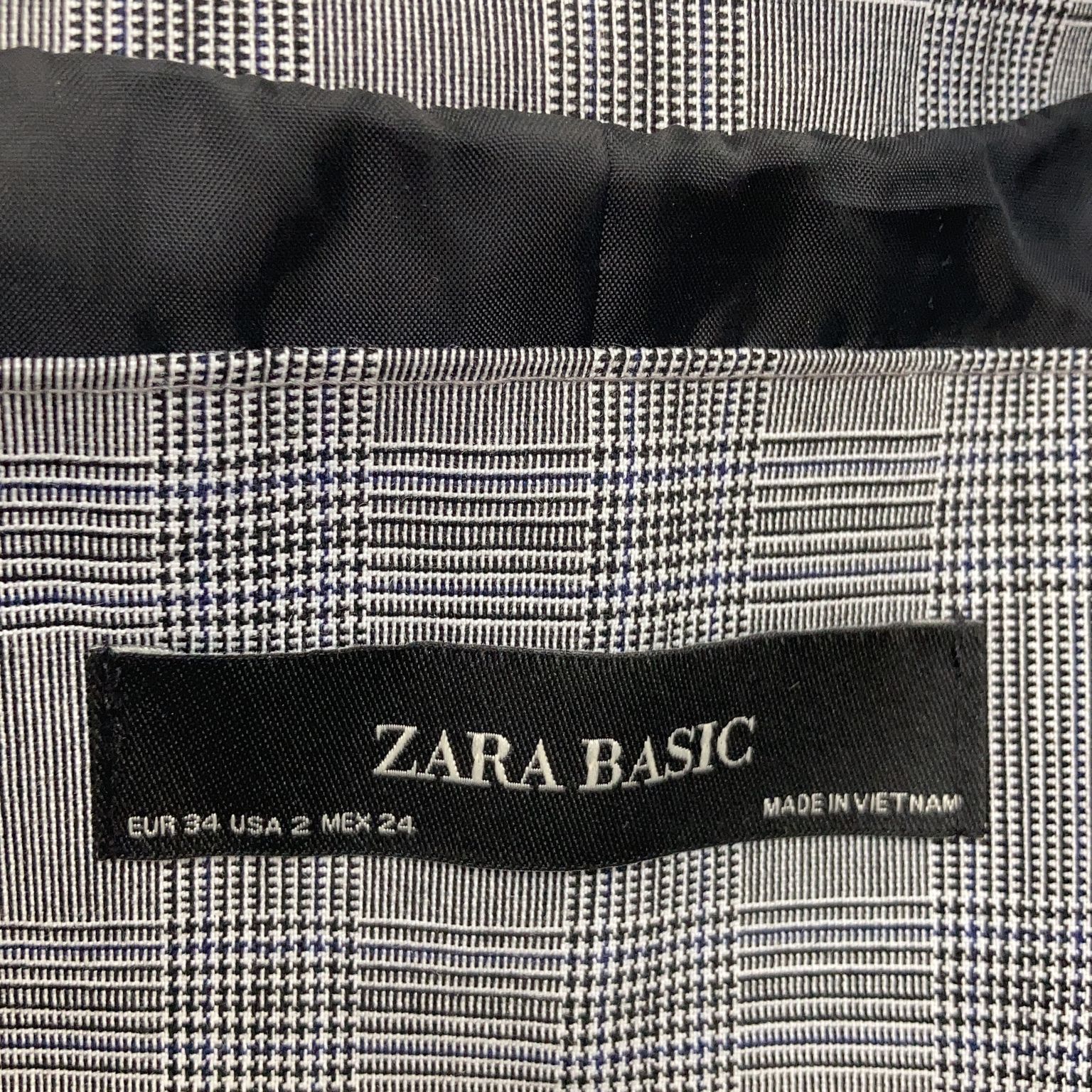 Zara Basic