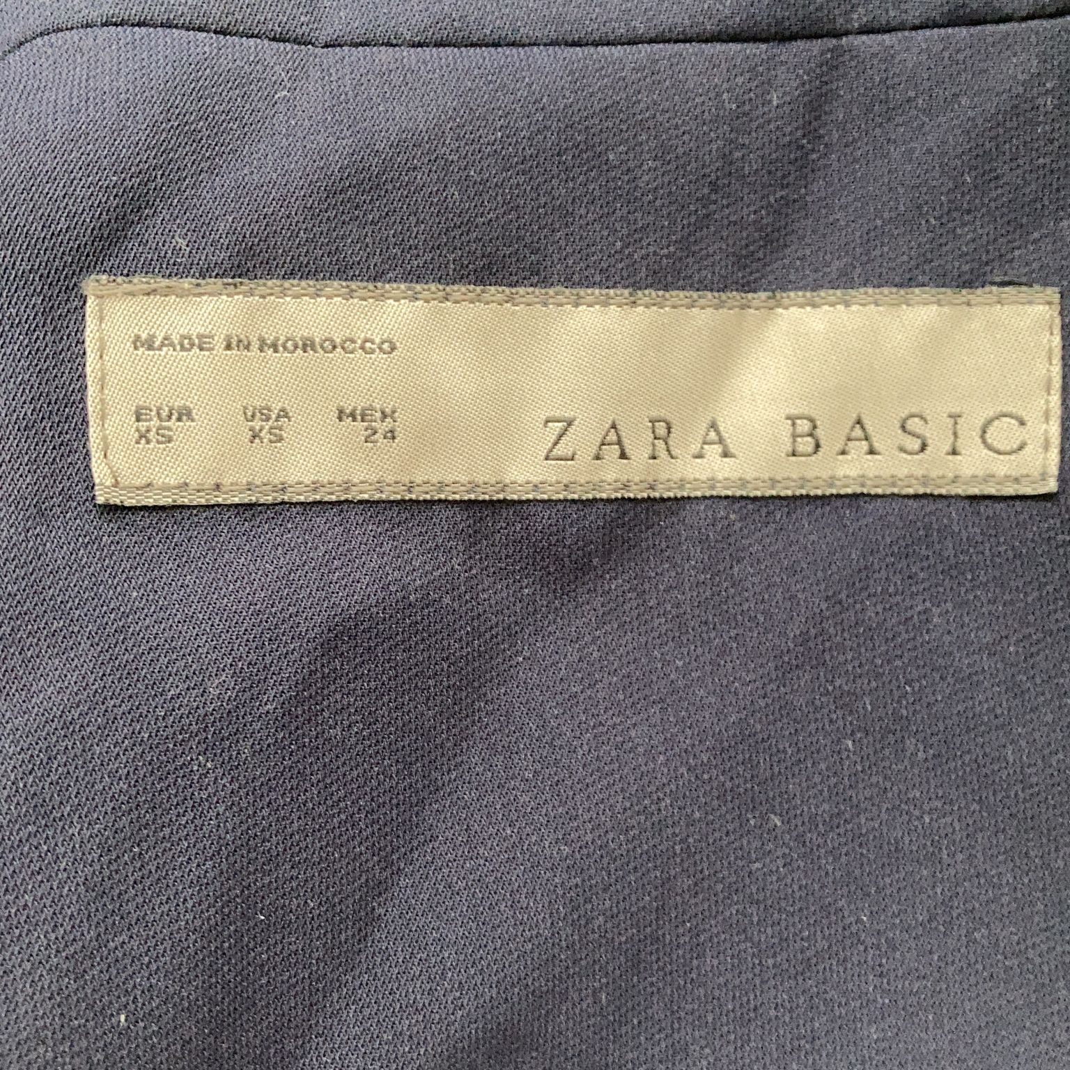 Zara Basic