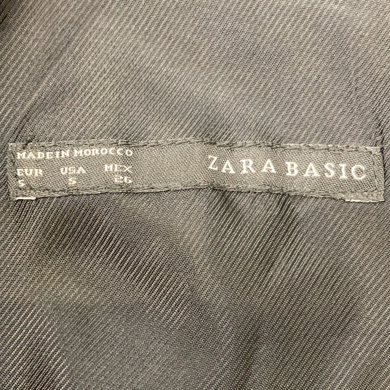 Zara Basic