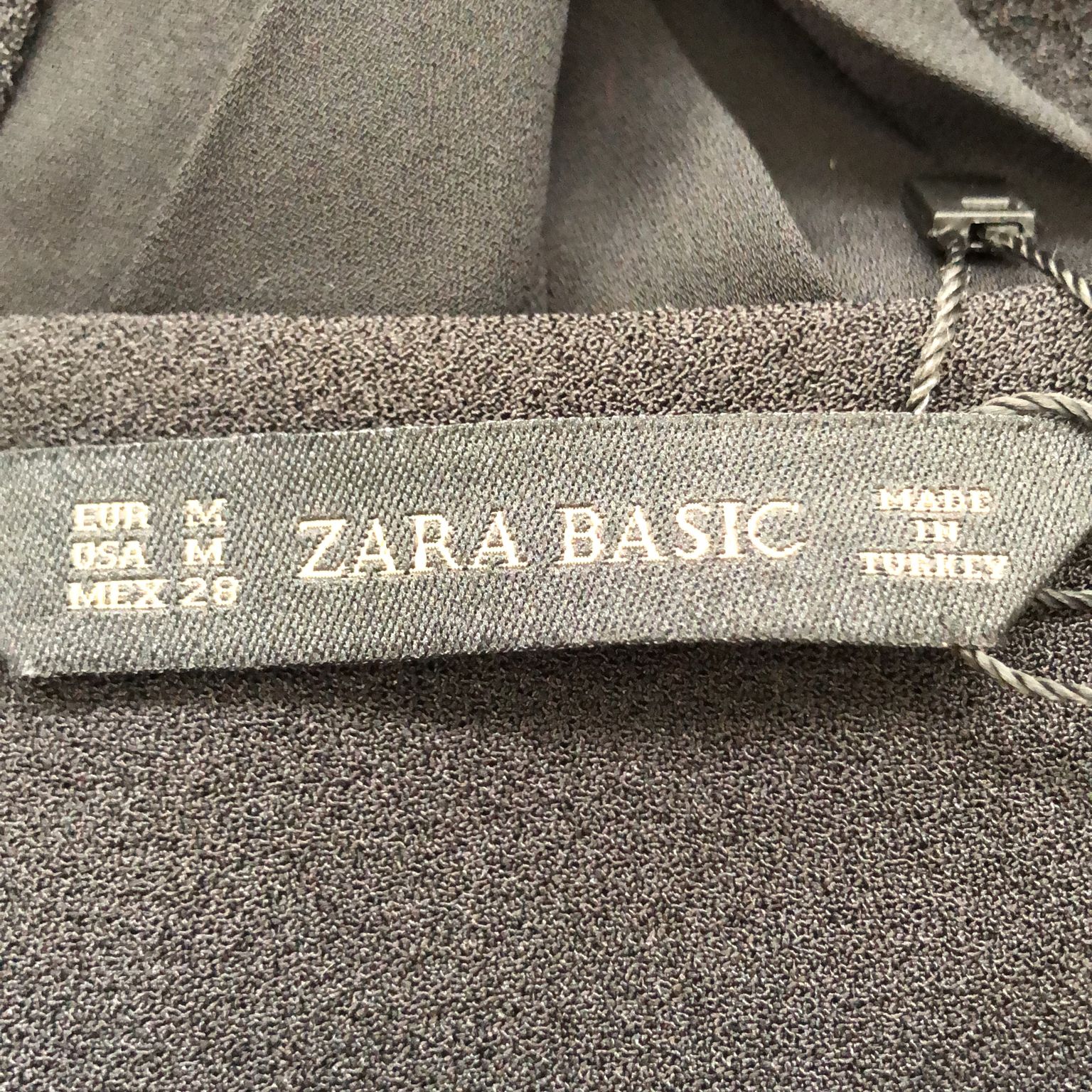 Zara Basic