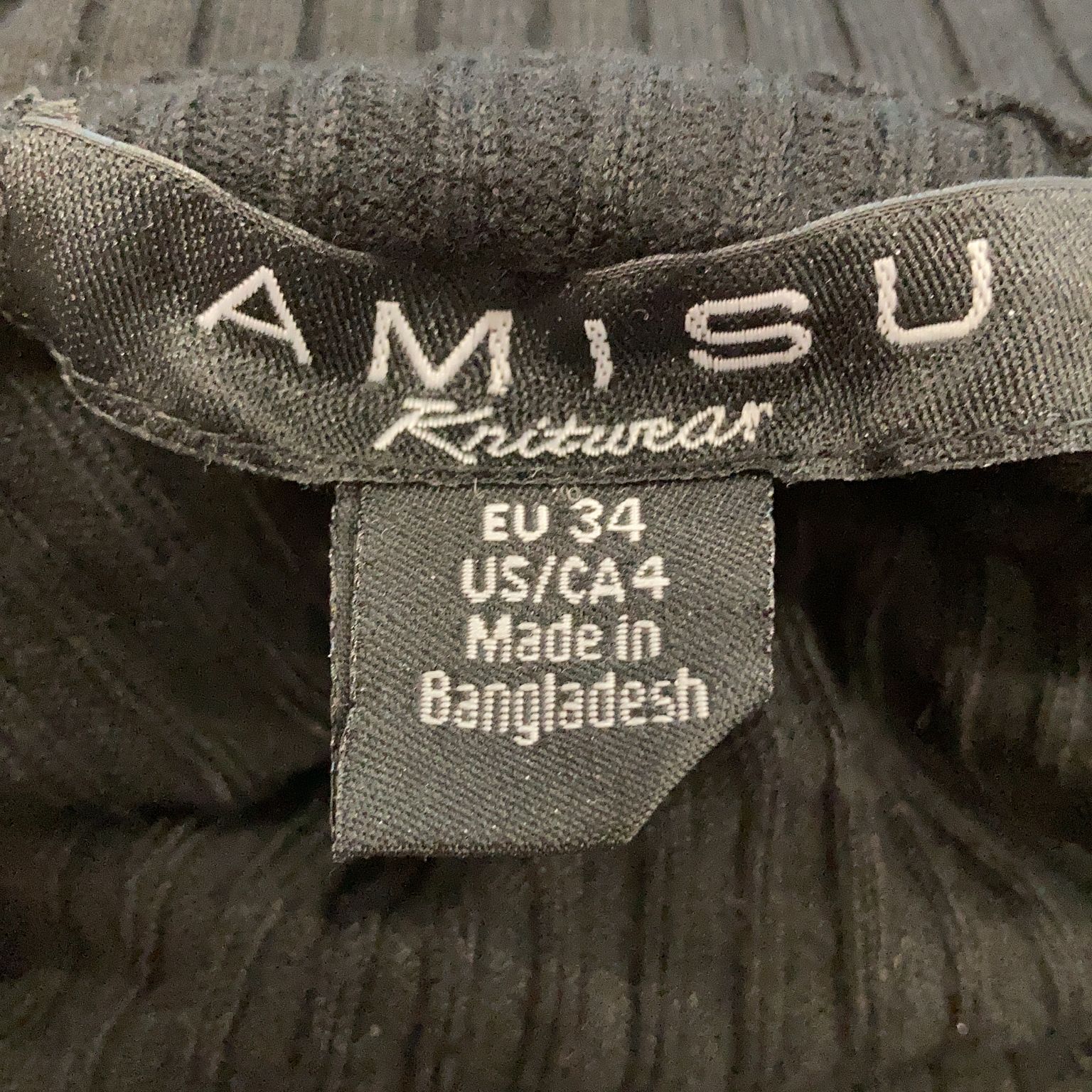 Amisu Knitwear