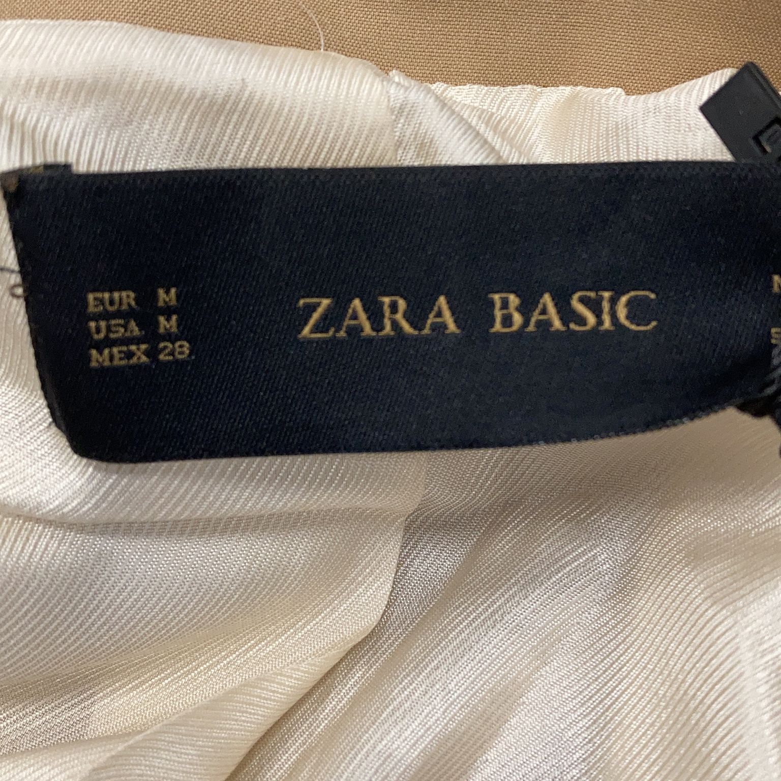 Zara Basic