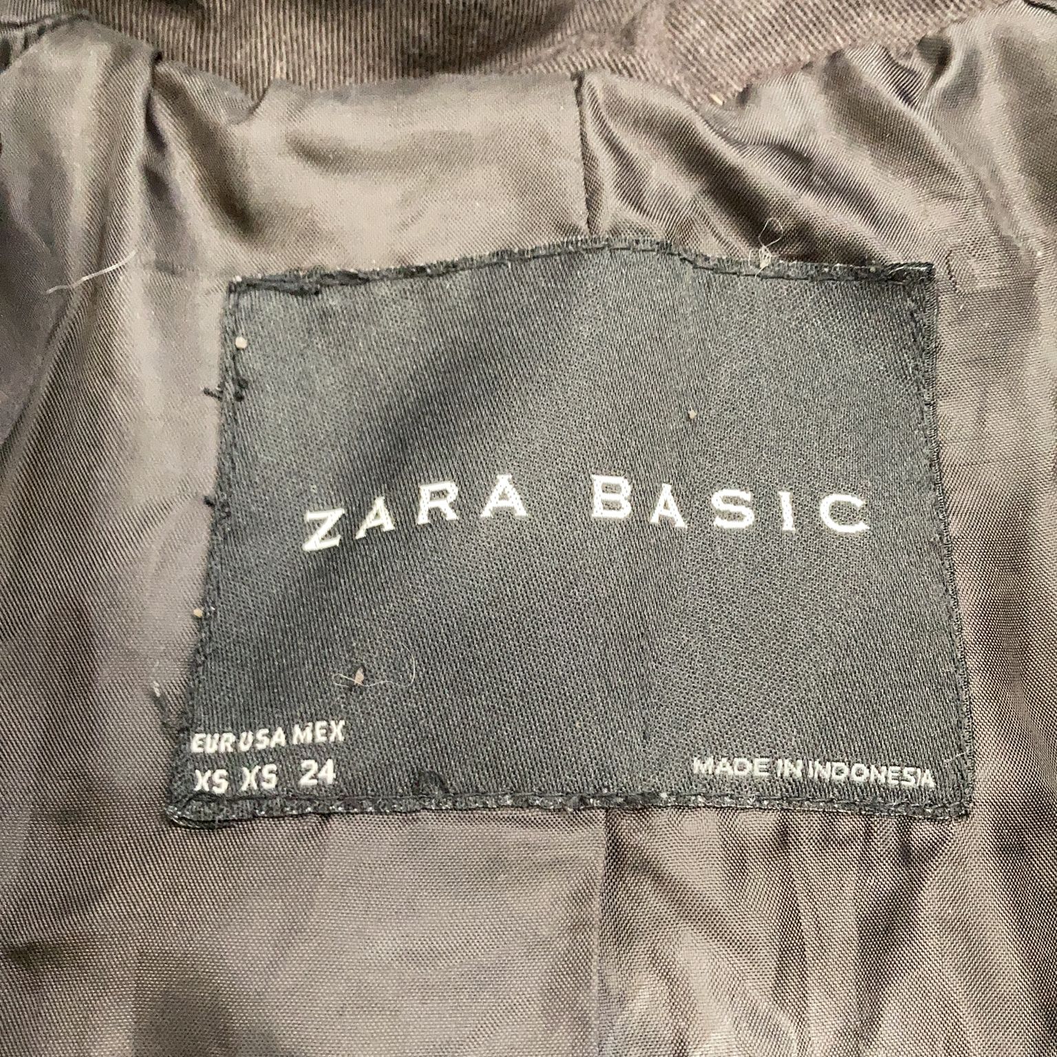 Zara Basic