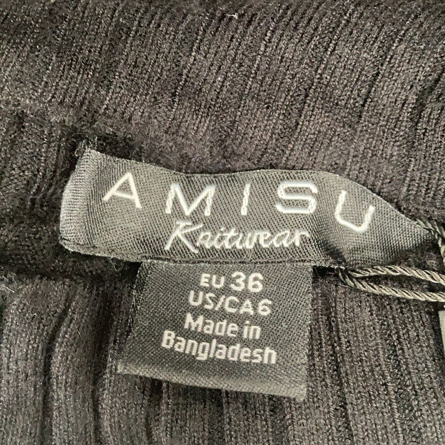 Amisu Knitwear