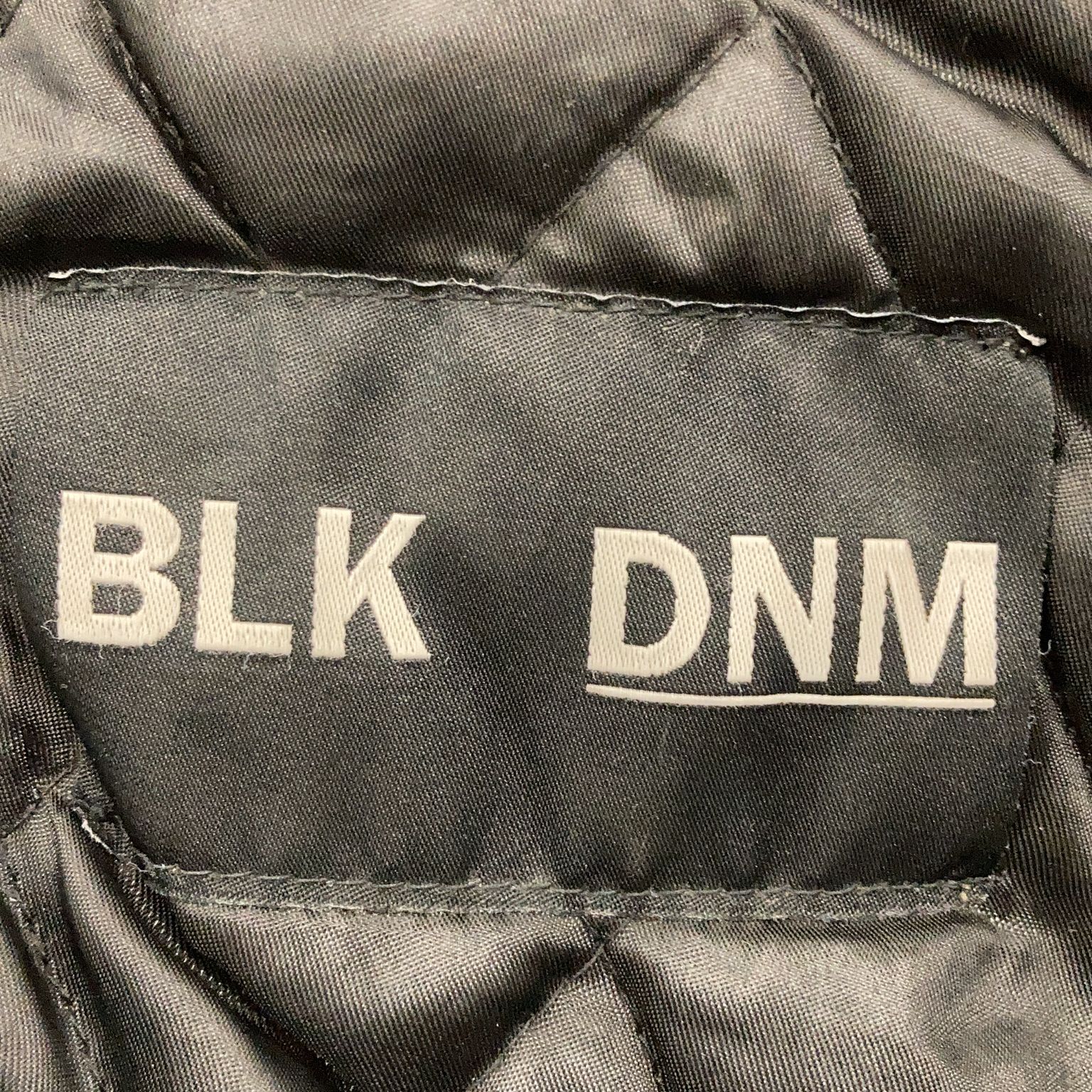 BLK DNM