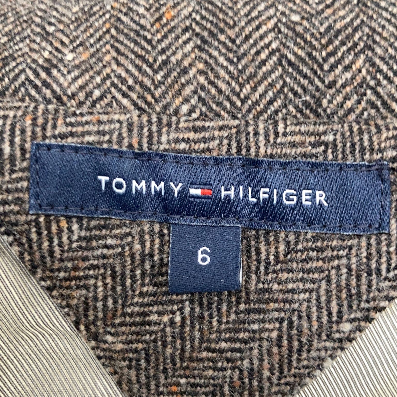 Tommy Hilfiger