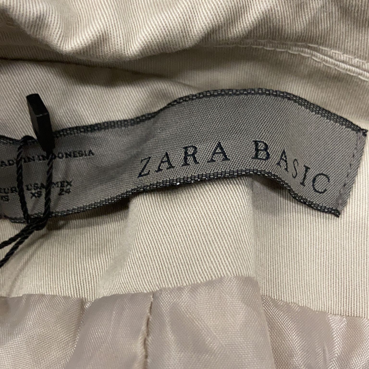 Zara Basic