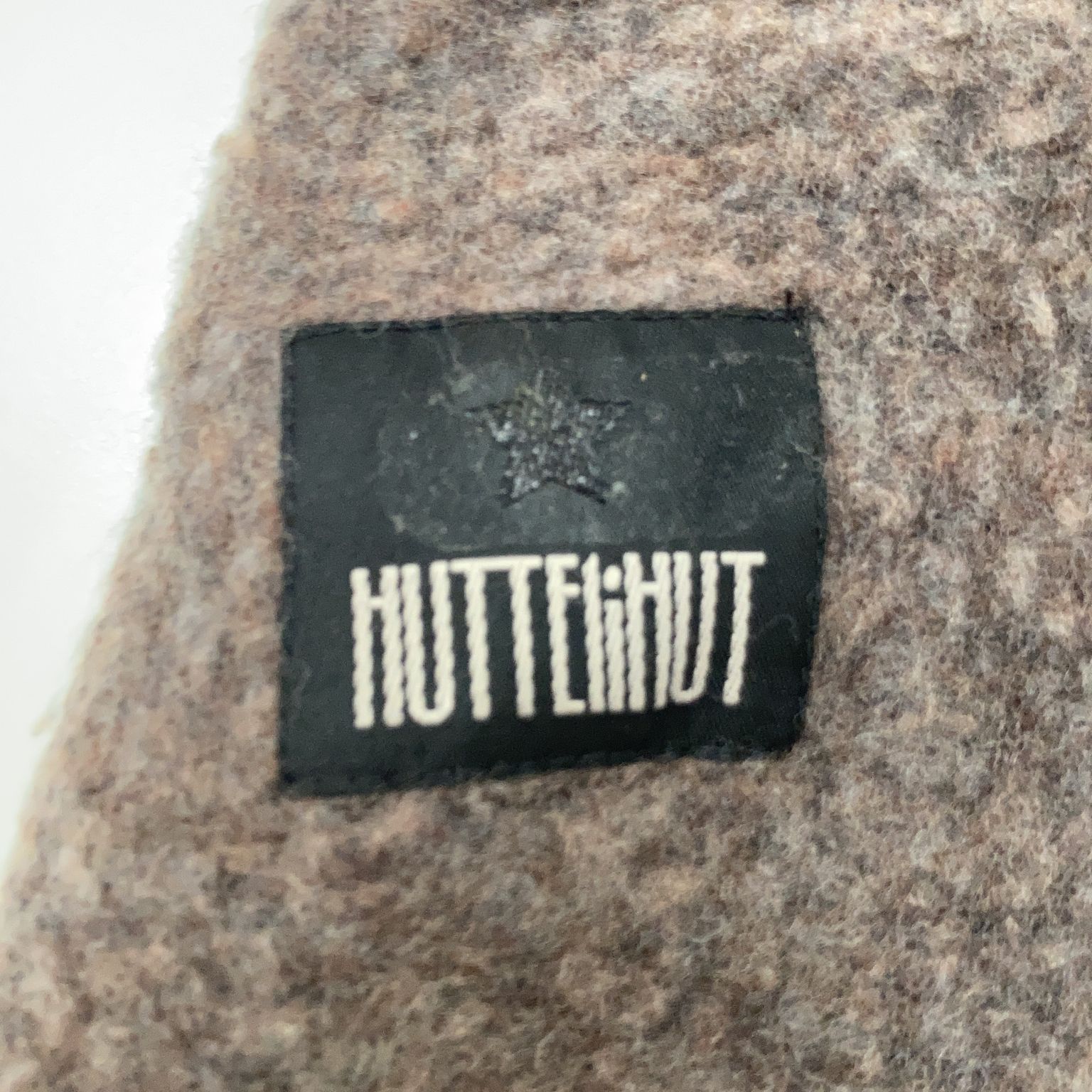 Huttelihut