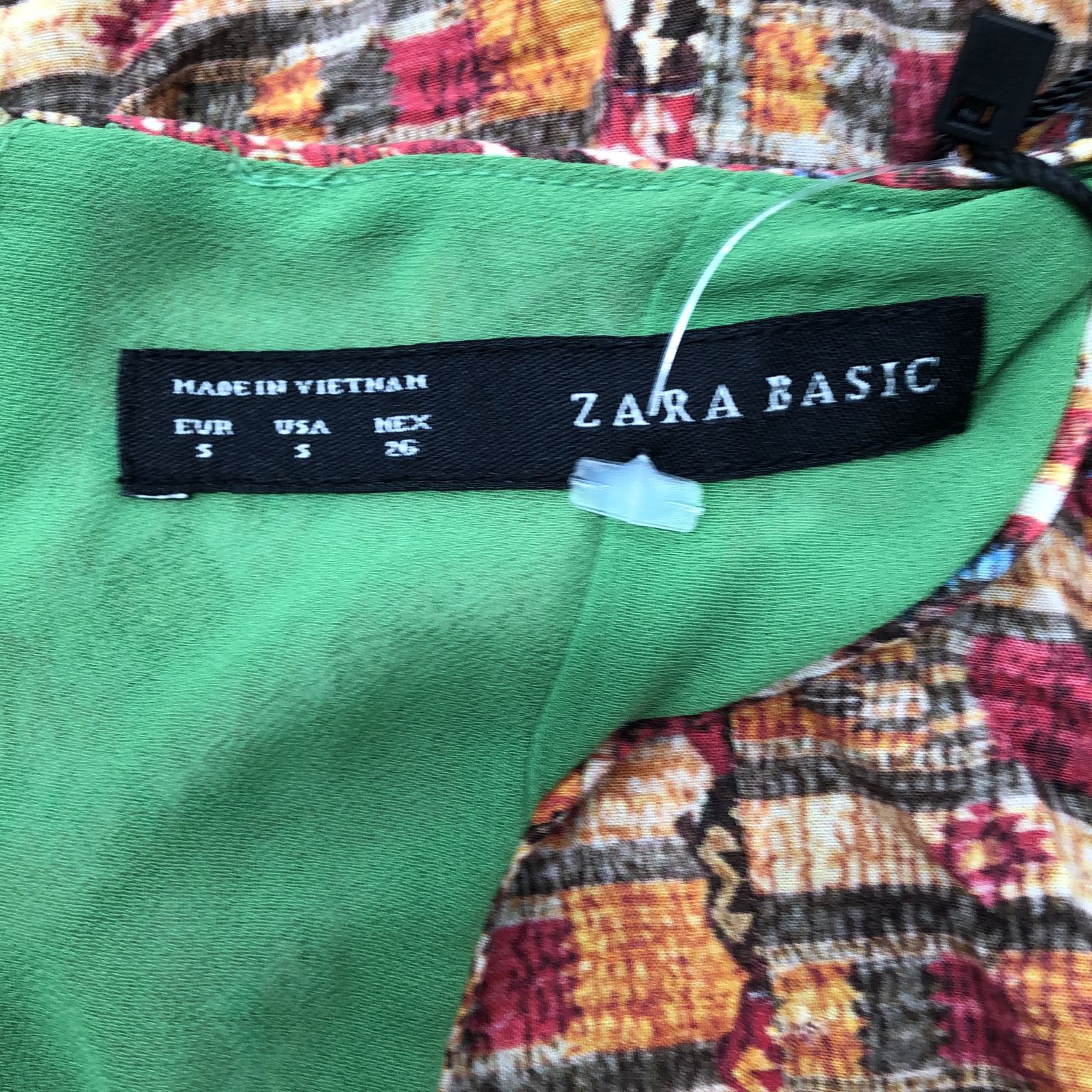 Zara Basic