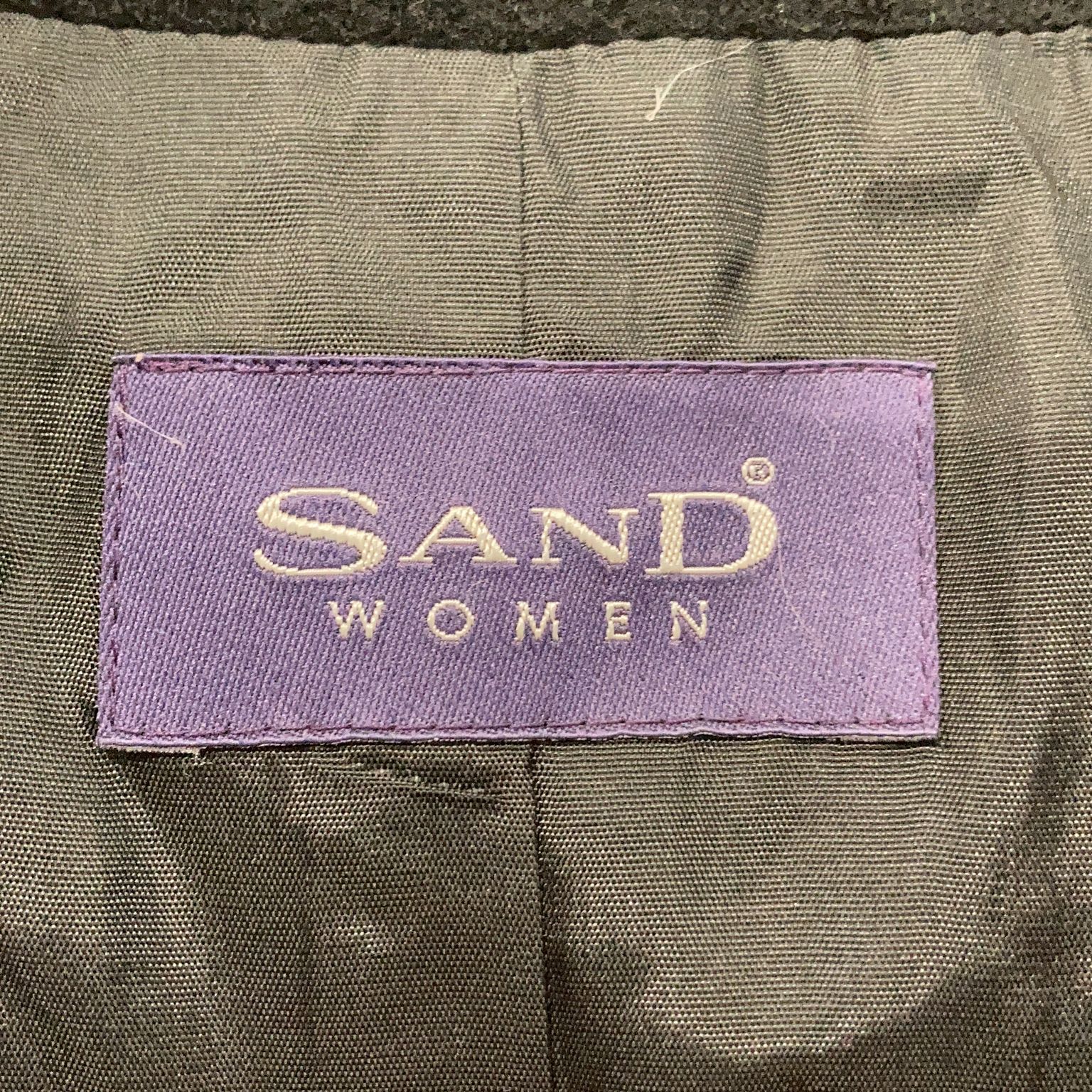 SAND Women