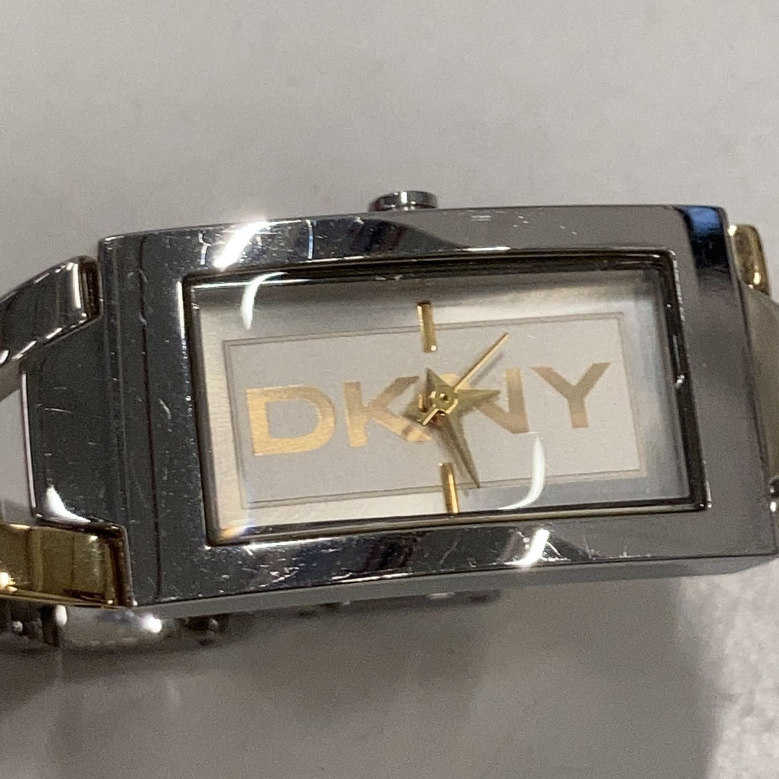 DKNY