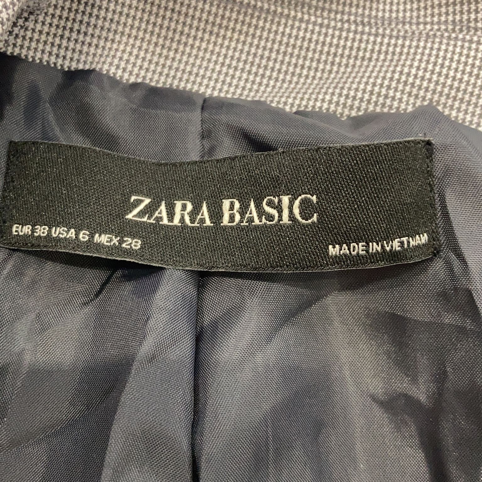 Zara Basic