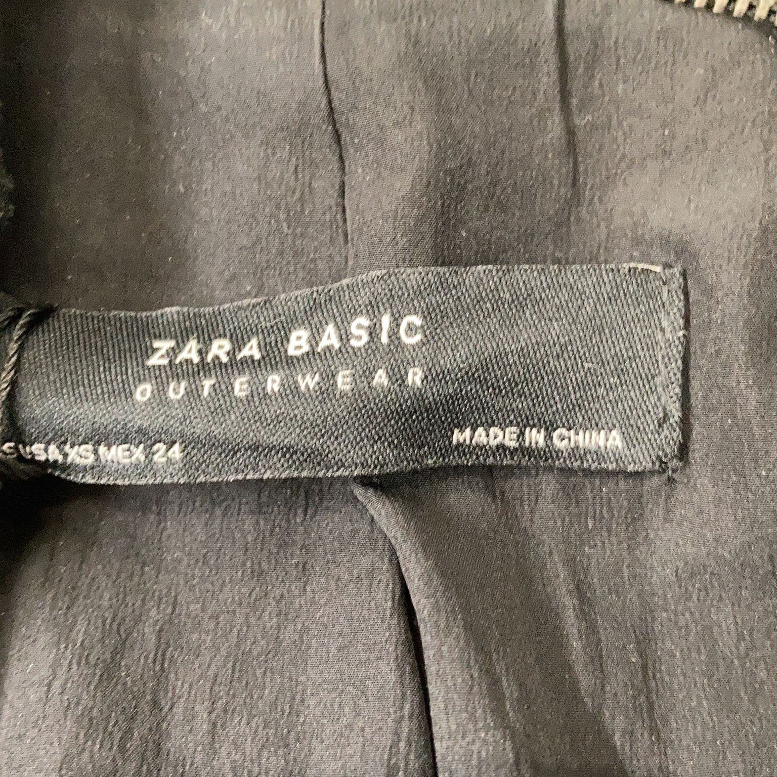 Zara Basic