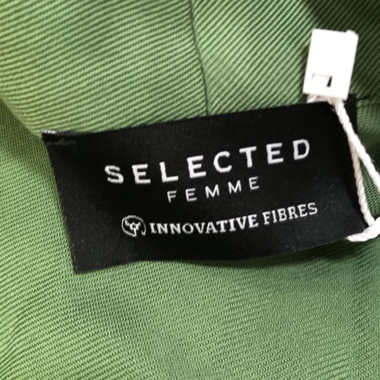 Selected Femme