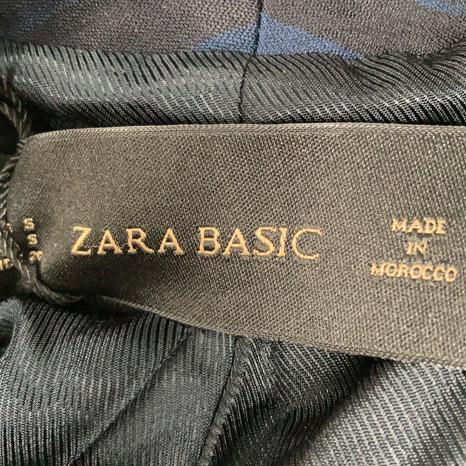 Zara Basic