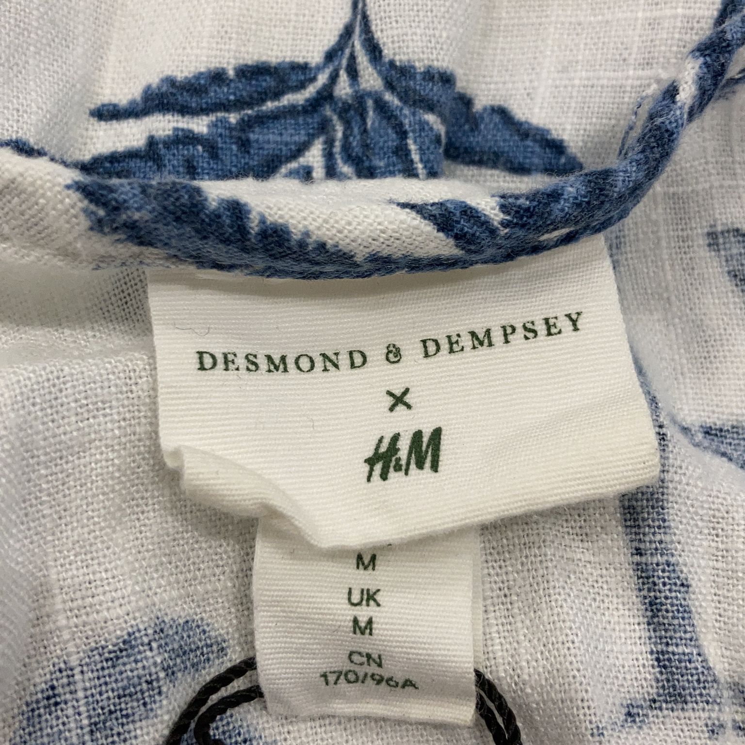 Desmond  Dempsey x HM