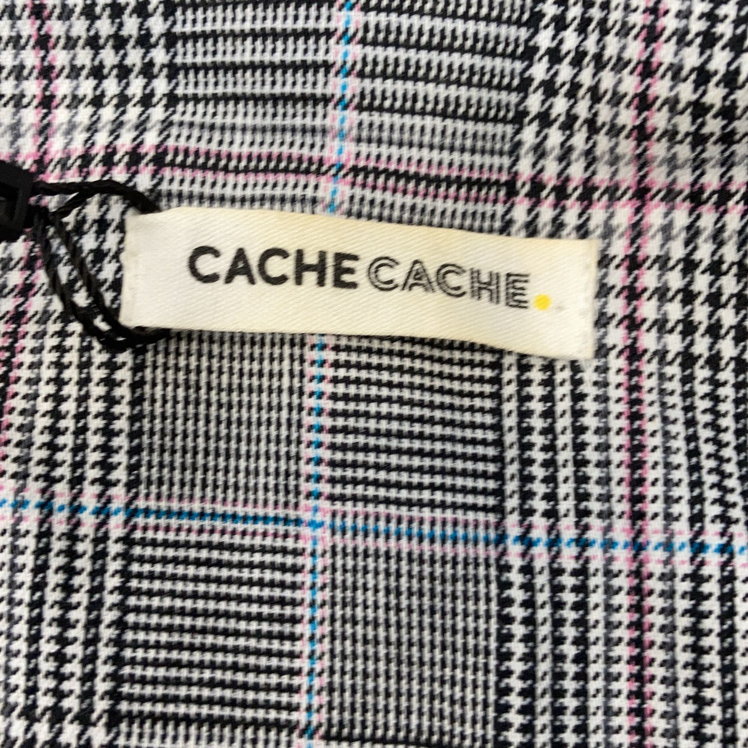 Cache Cache