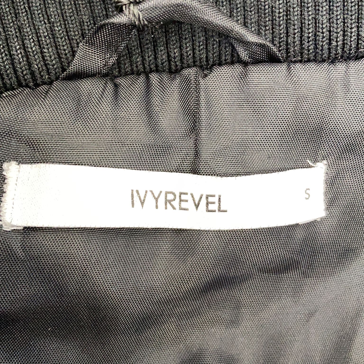 Ivyrevel