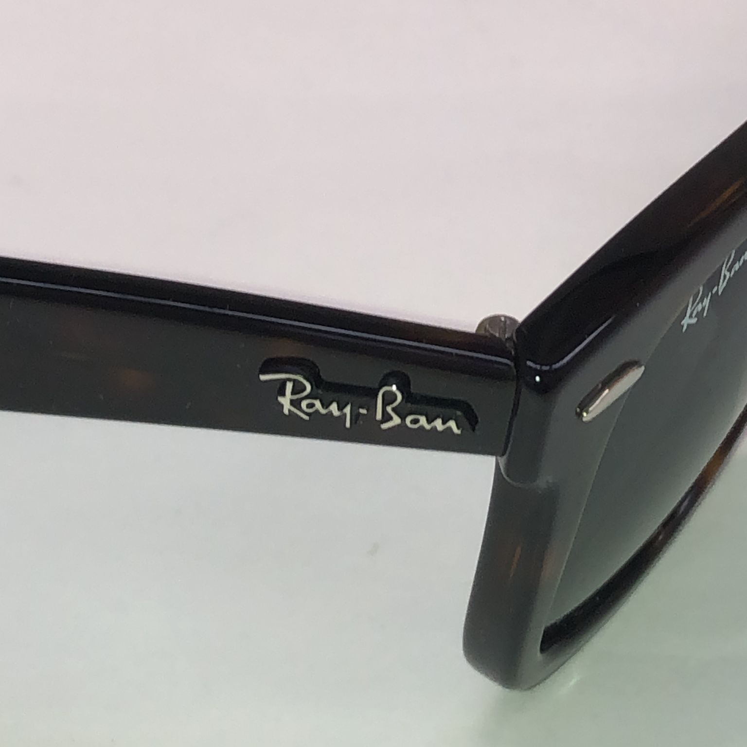 Ray-Ban