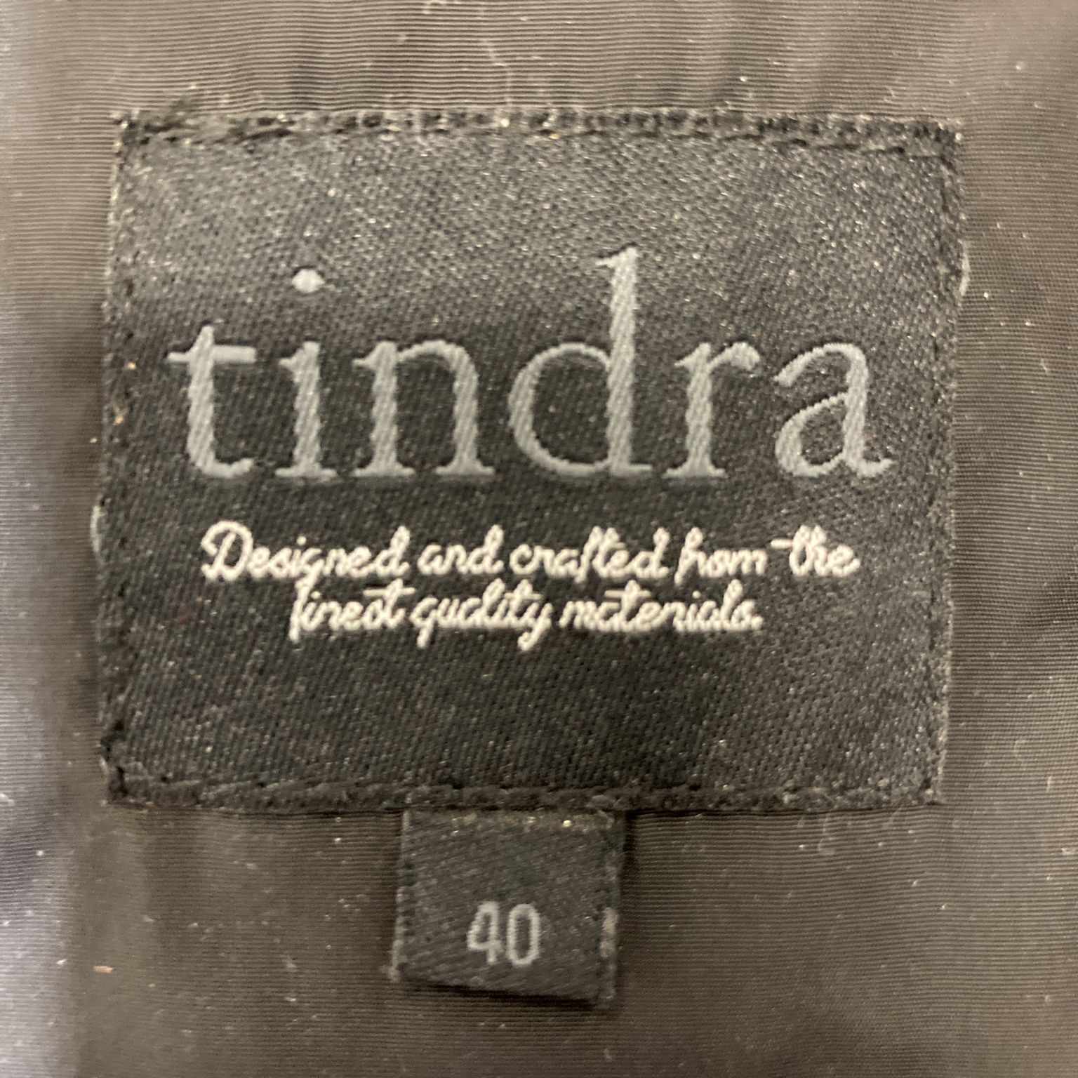 Tindra