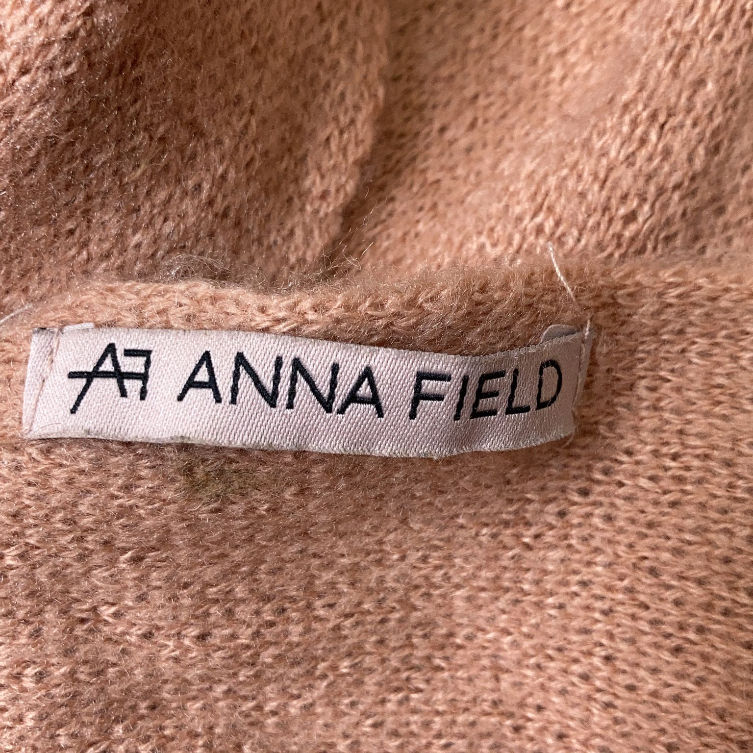 Anna Field