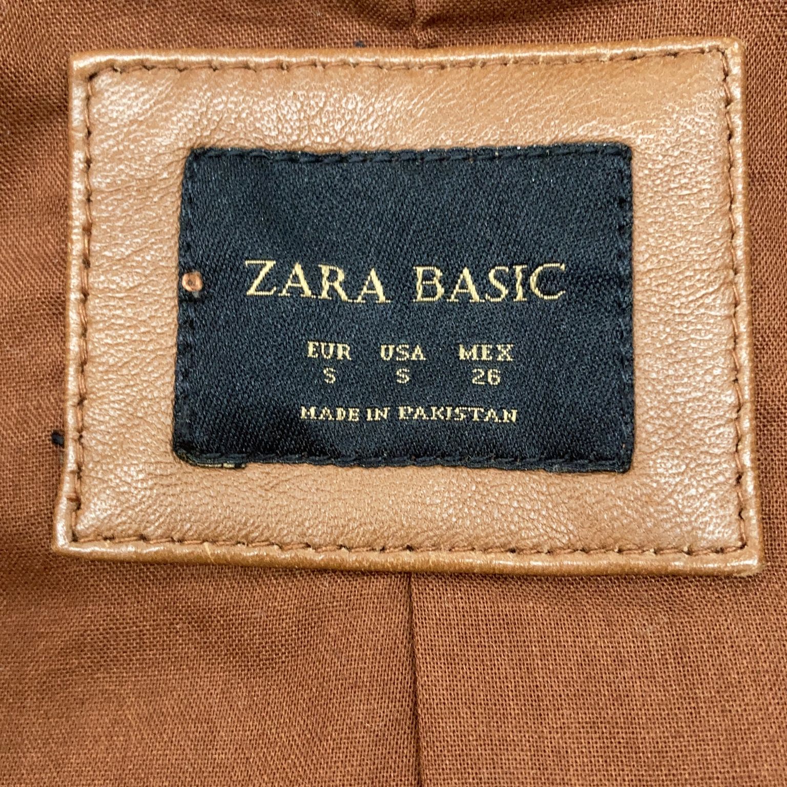 Zara Basic