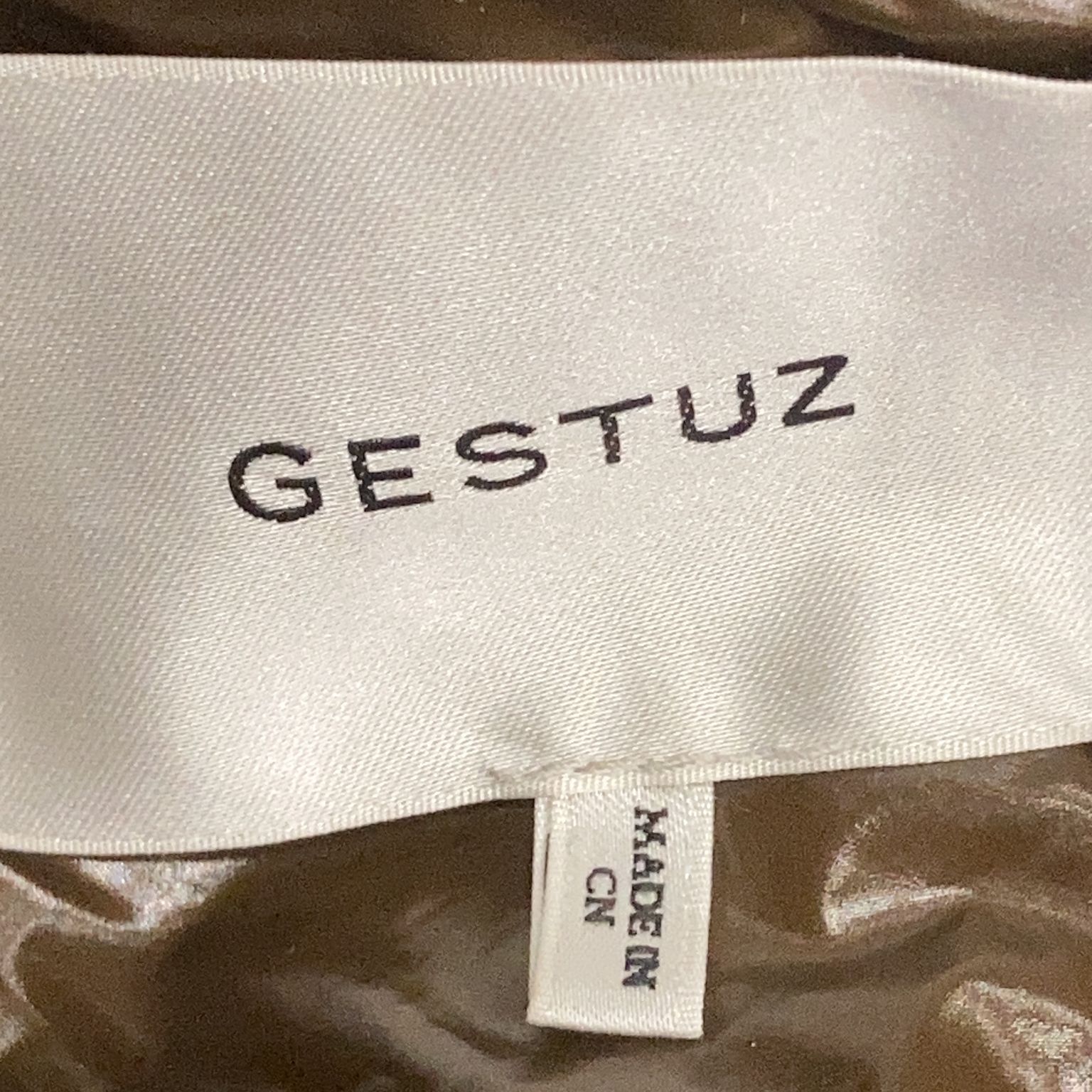 Gestuz