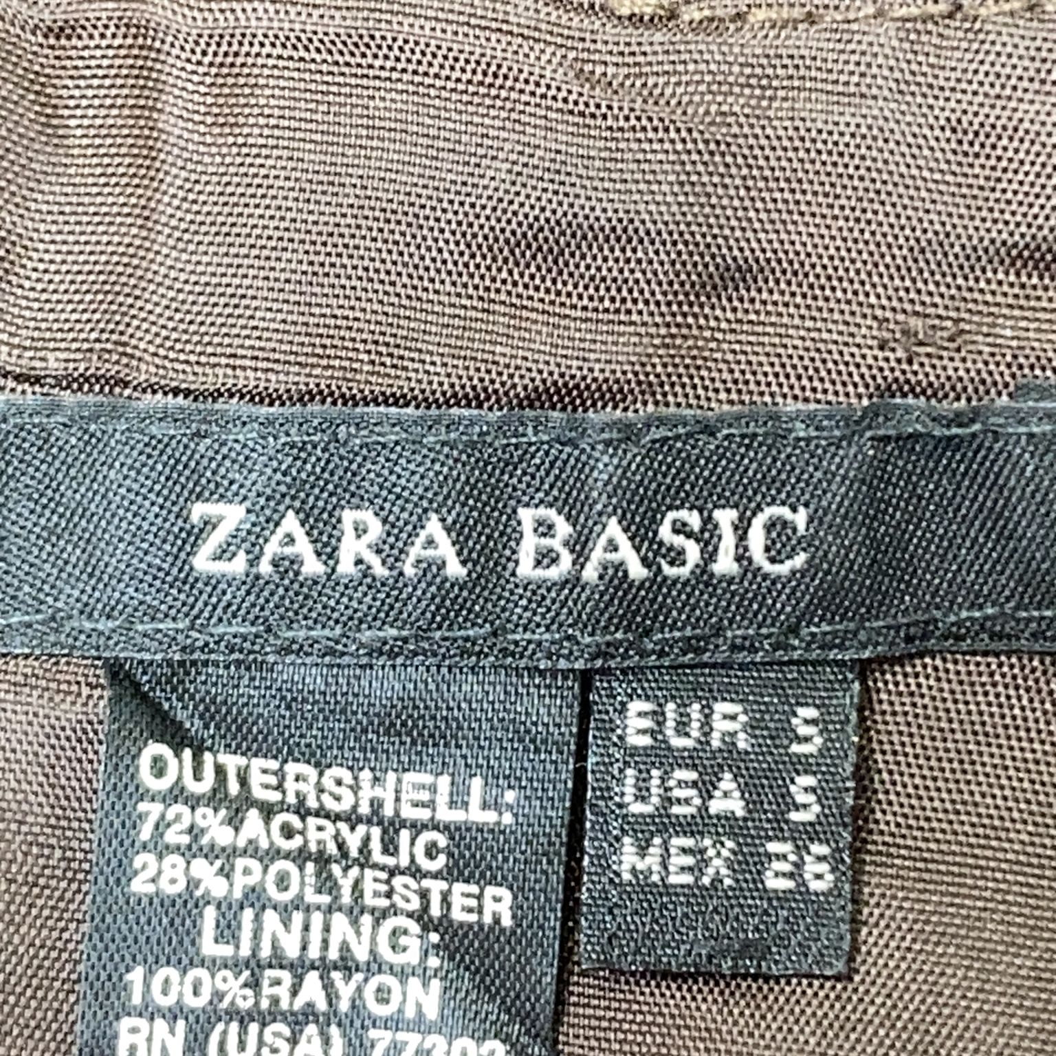 Zara Basic