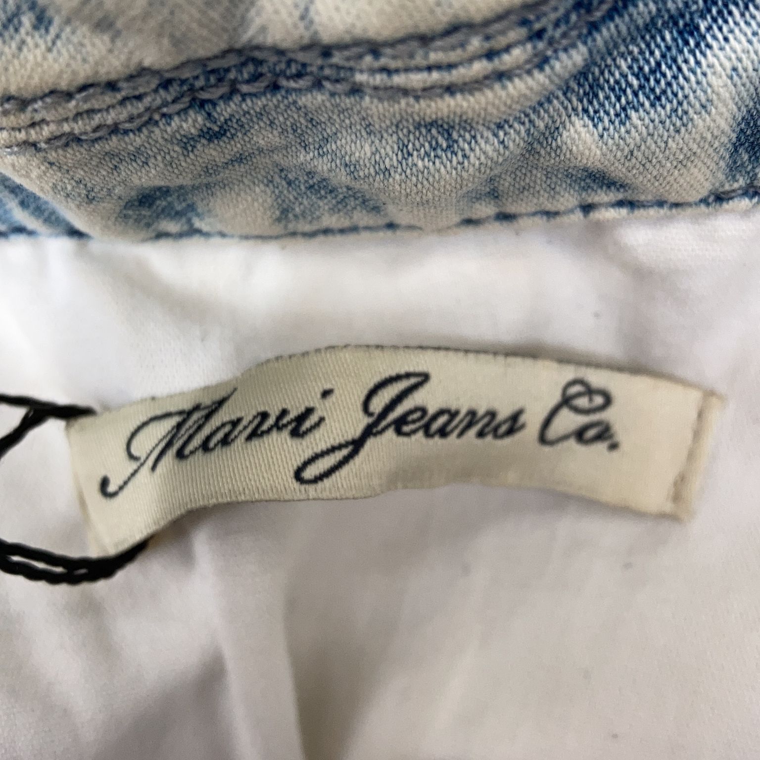 Mavi Jeans Co.