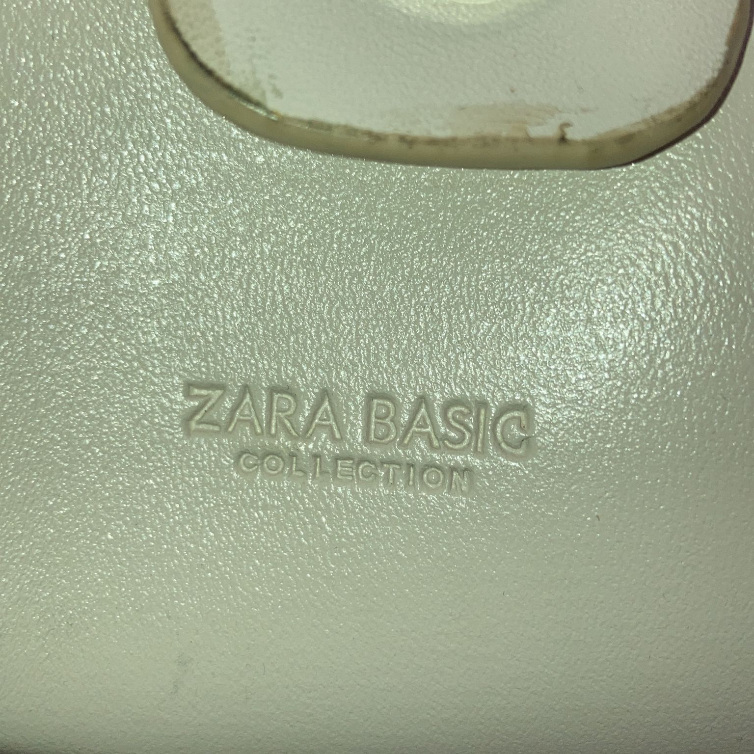 Zara Basic