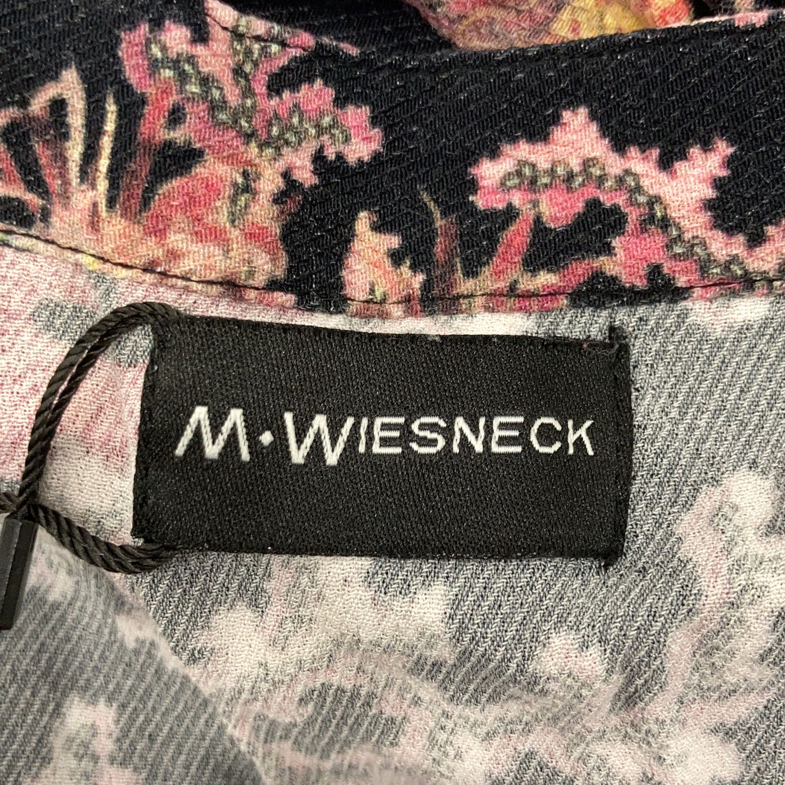 M Wiesneck