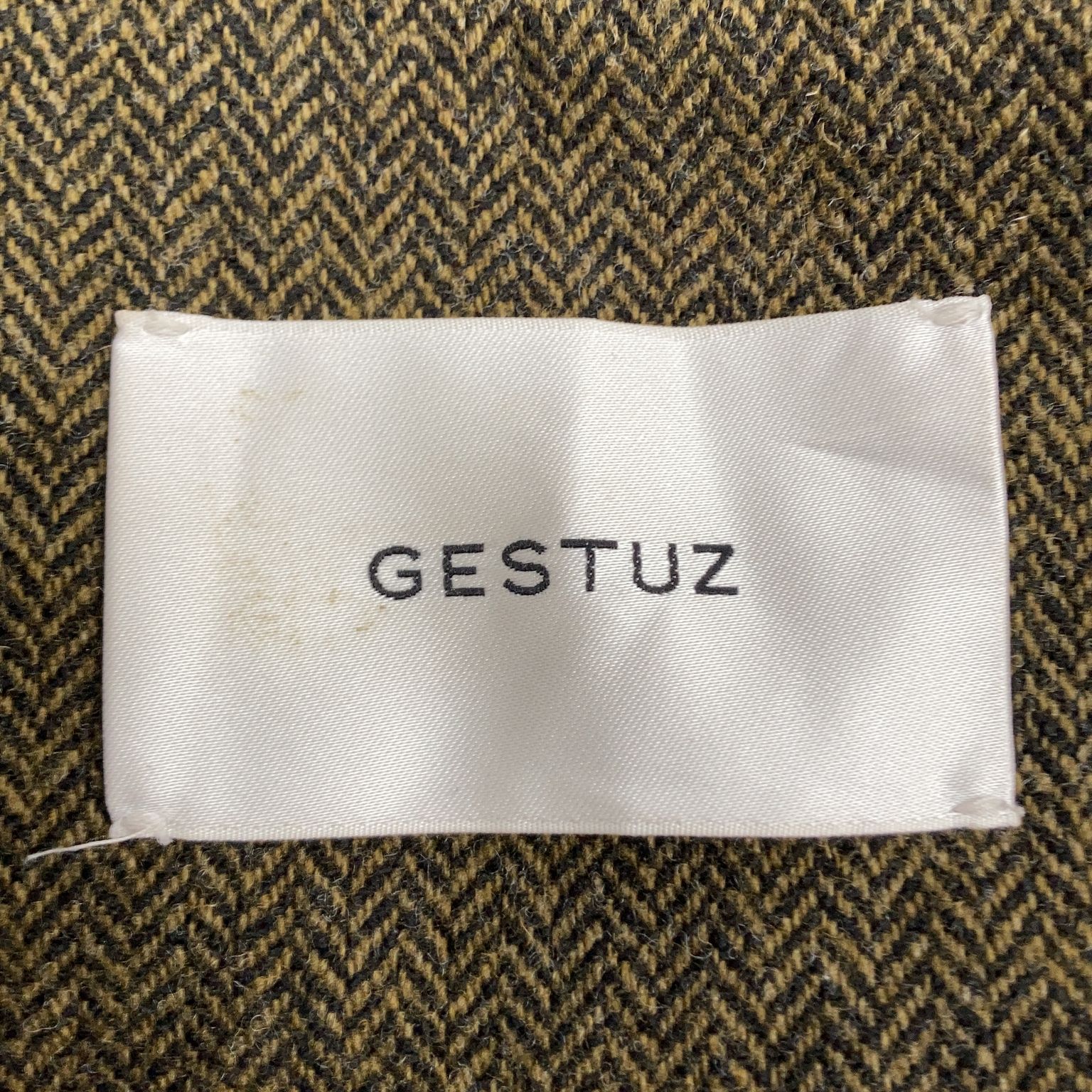 Gestuz