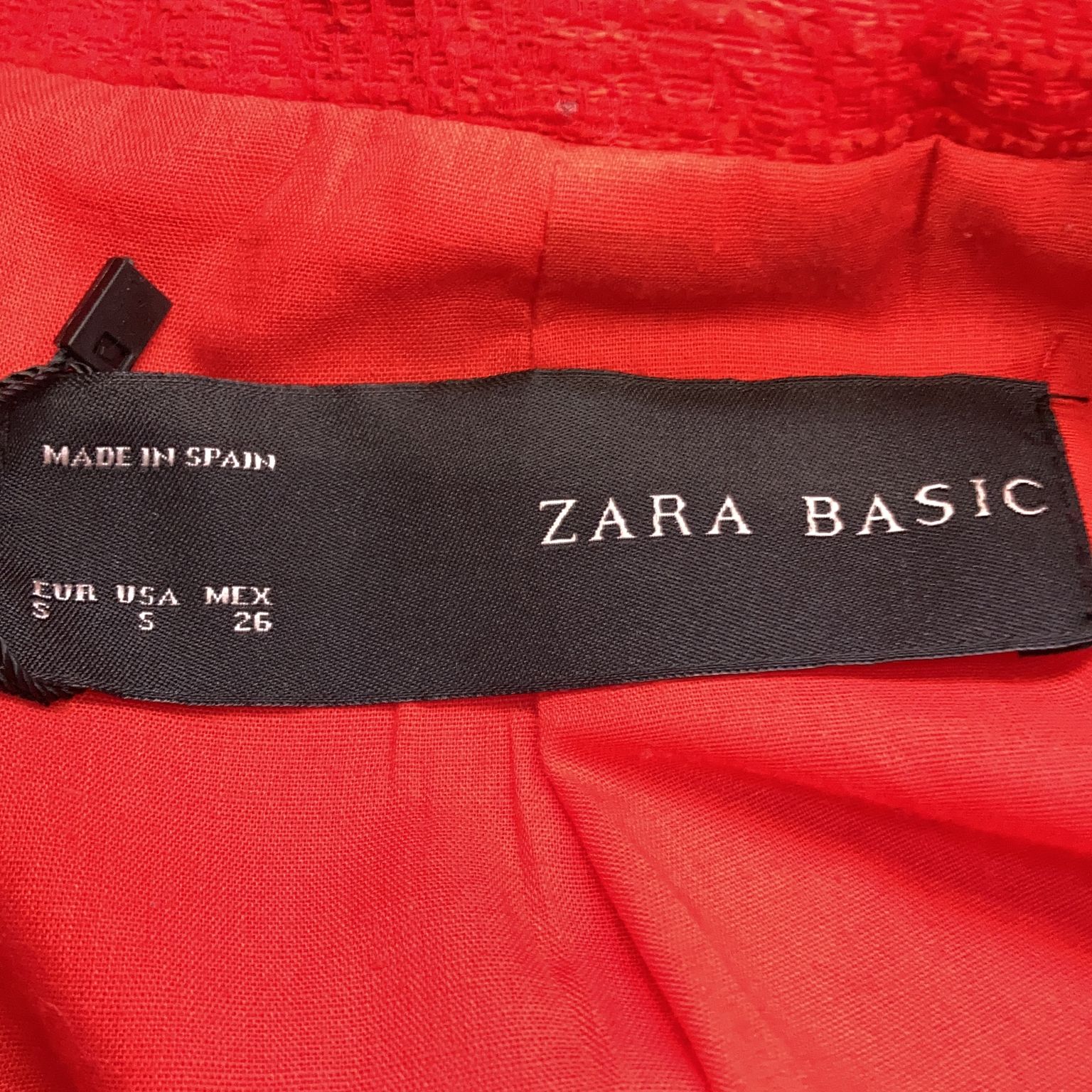 Zara Basic