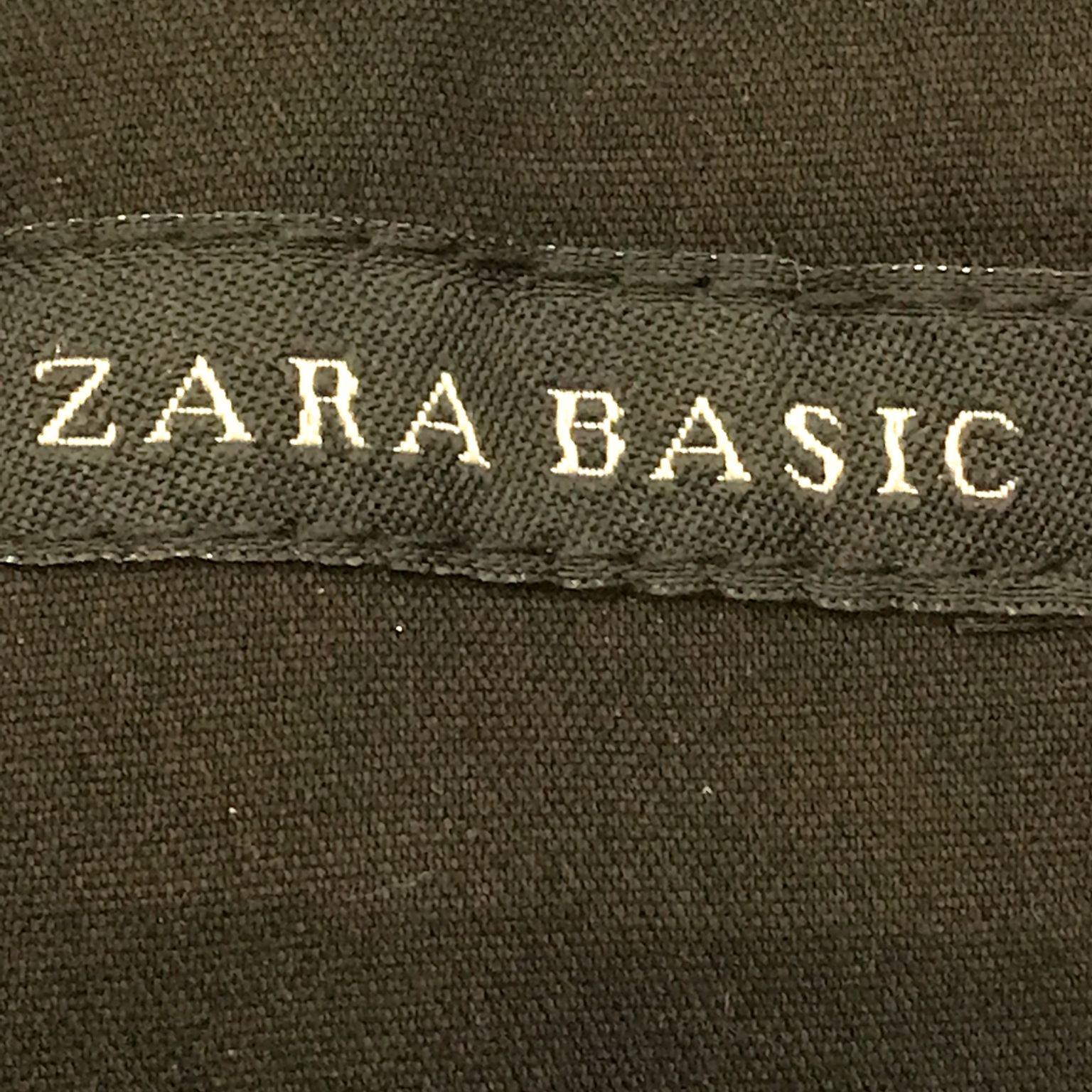 Zara Basic