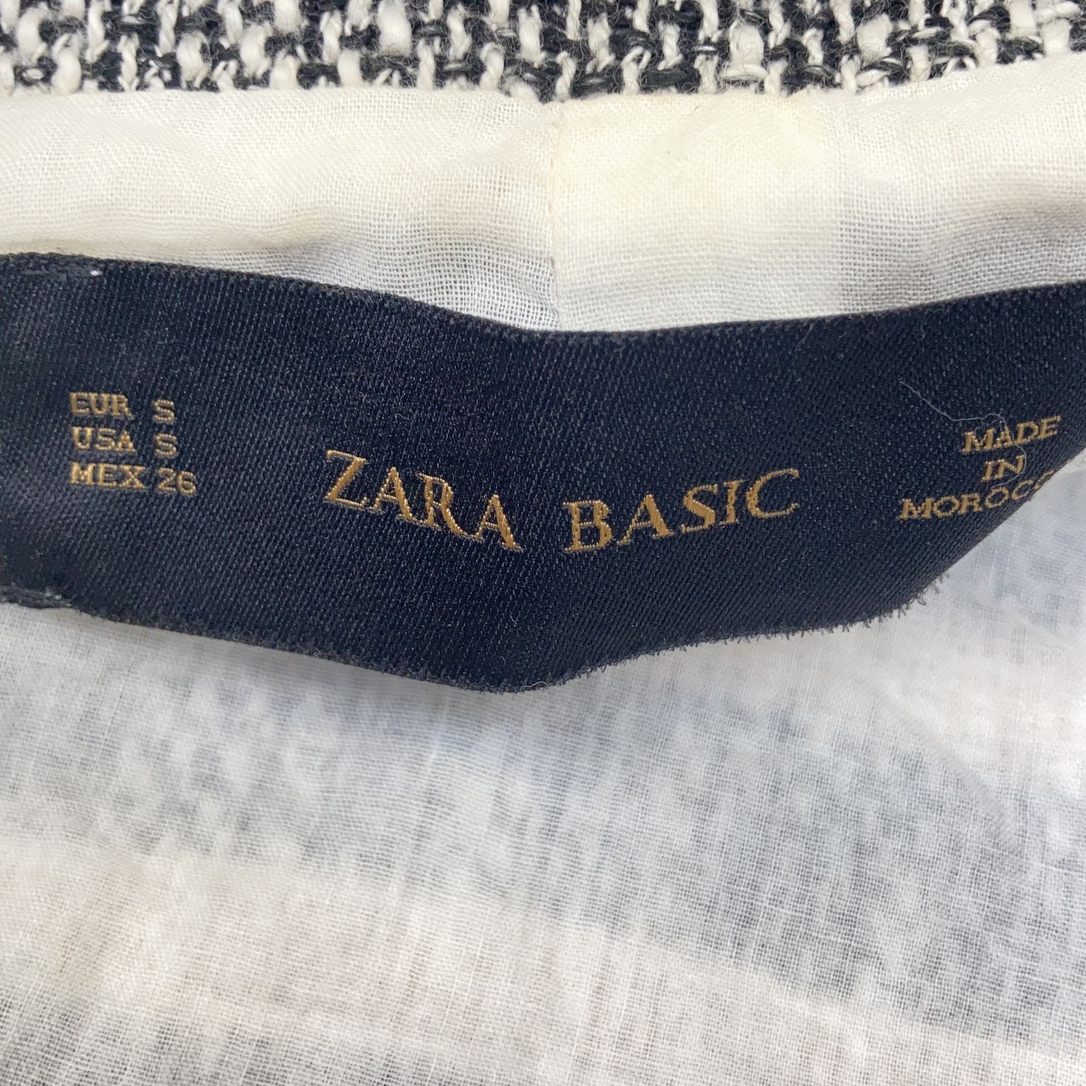 Zara Basic