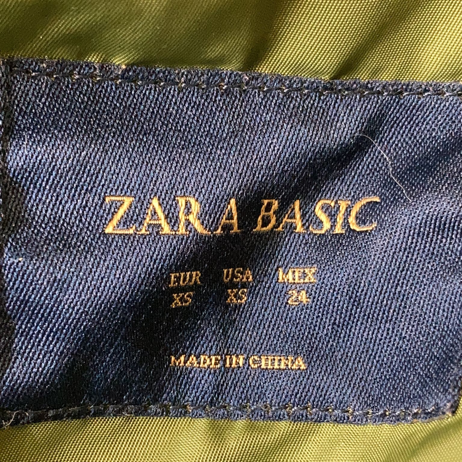 Zara Basic