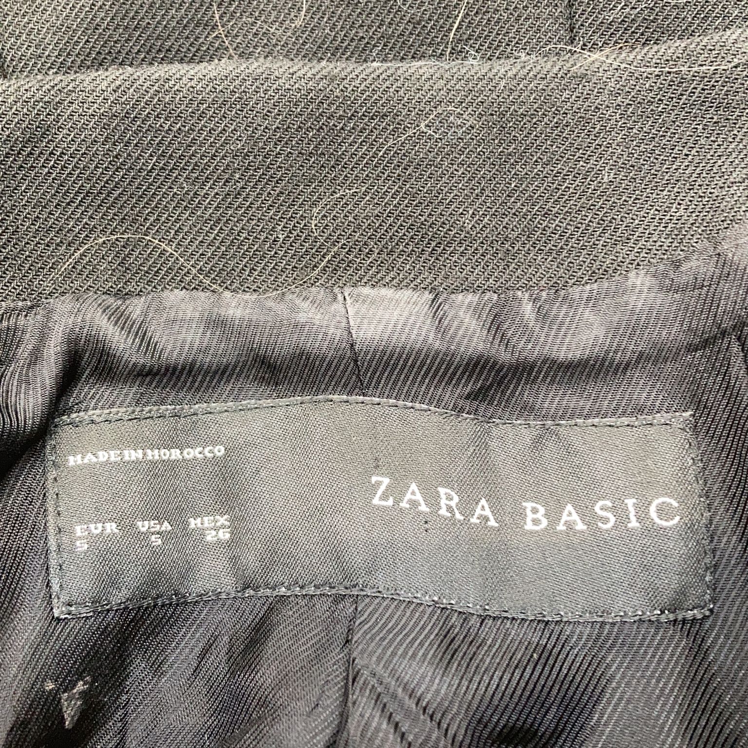 Zara Basic