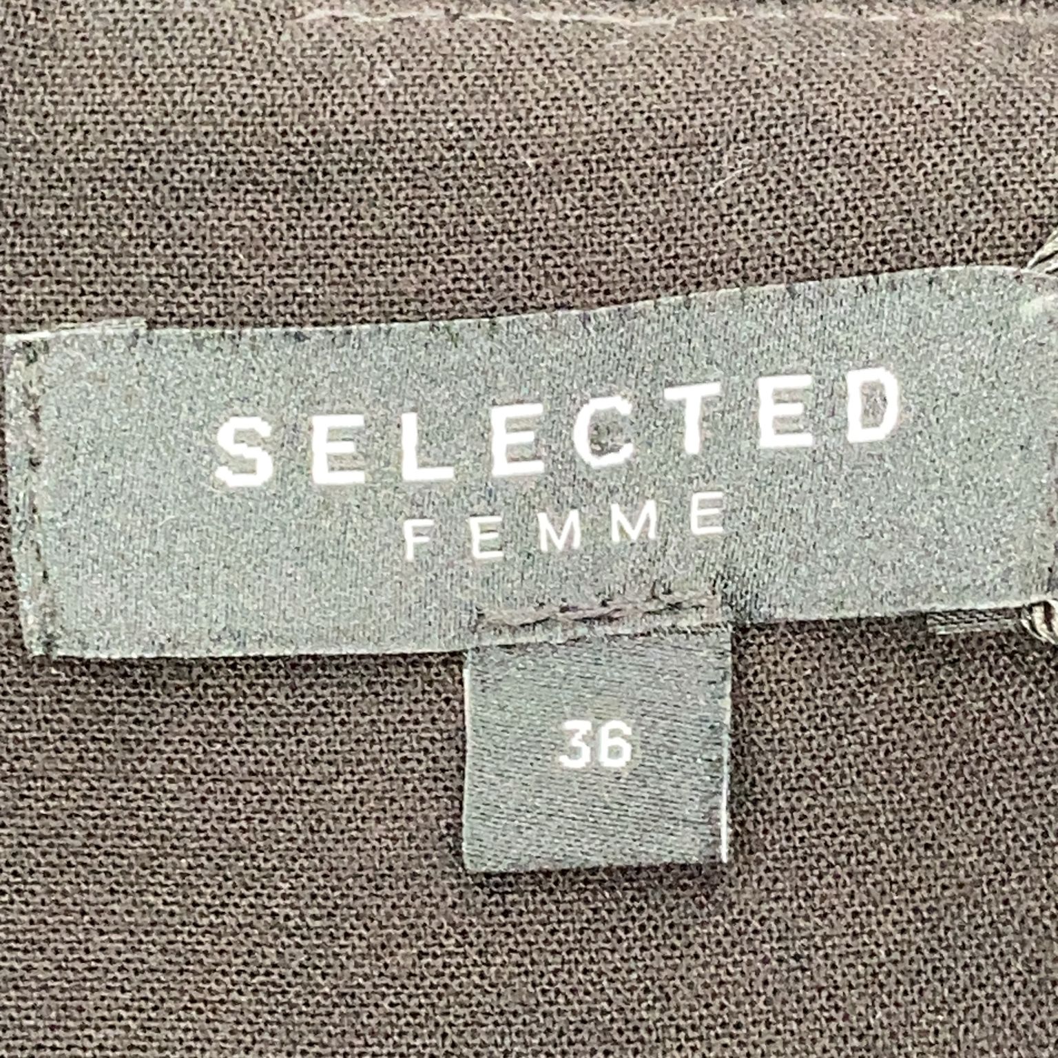 Selected Femme