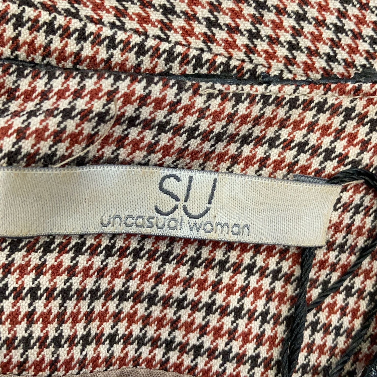 "SU"