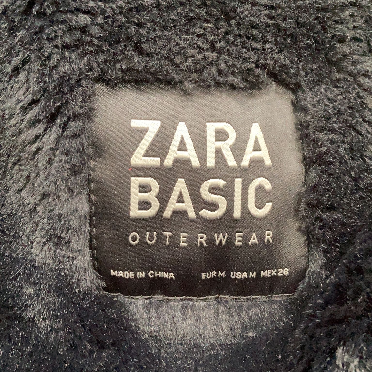 Zara Basic