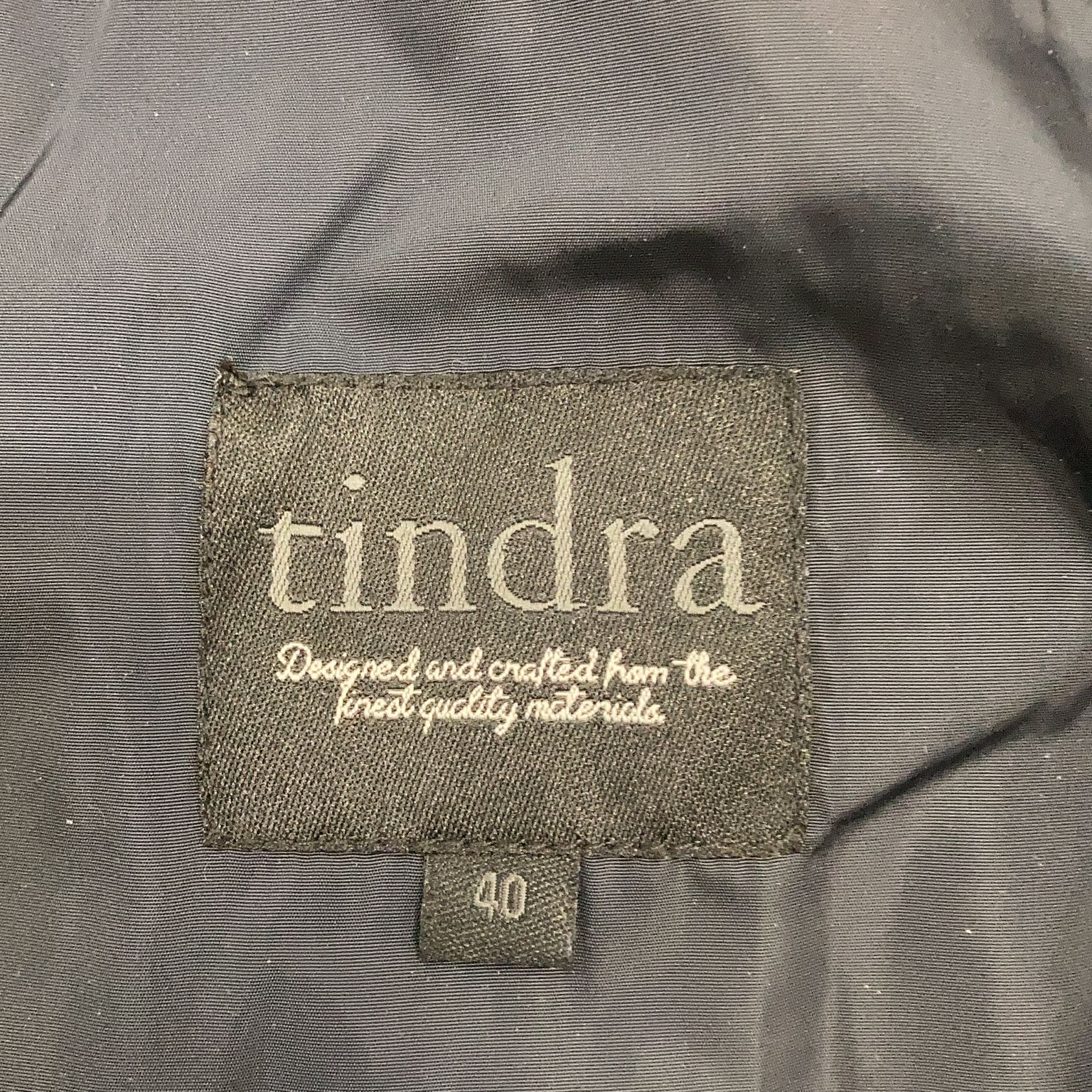 Tindra