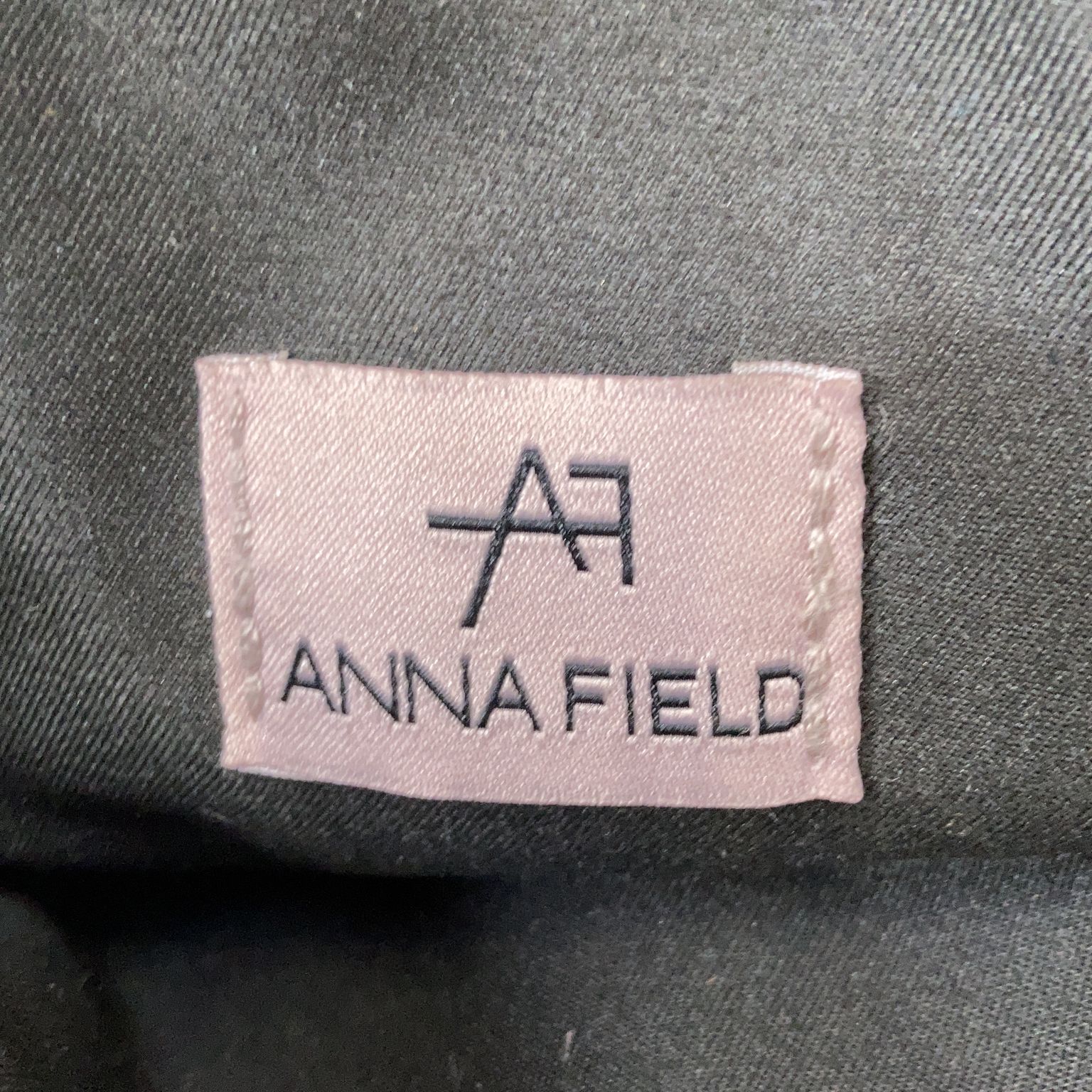 Anna Field