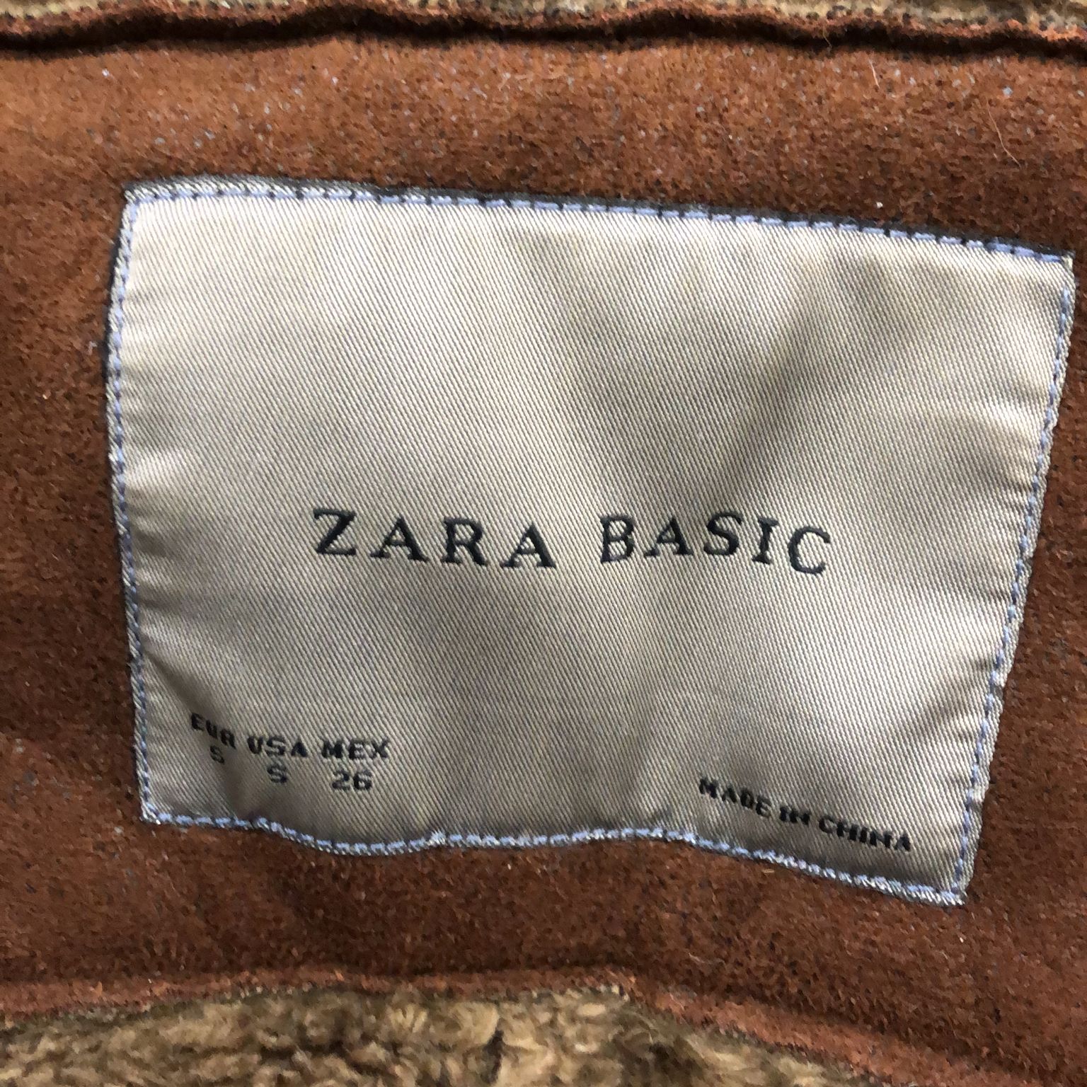 Zara Basic