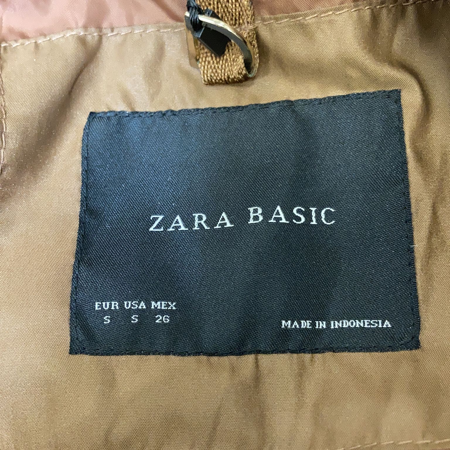 Zara Basic