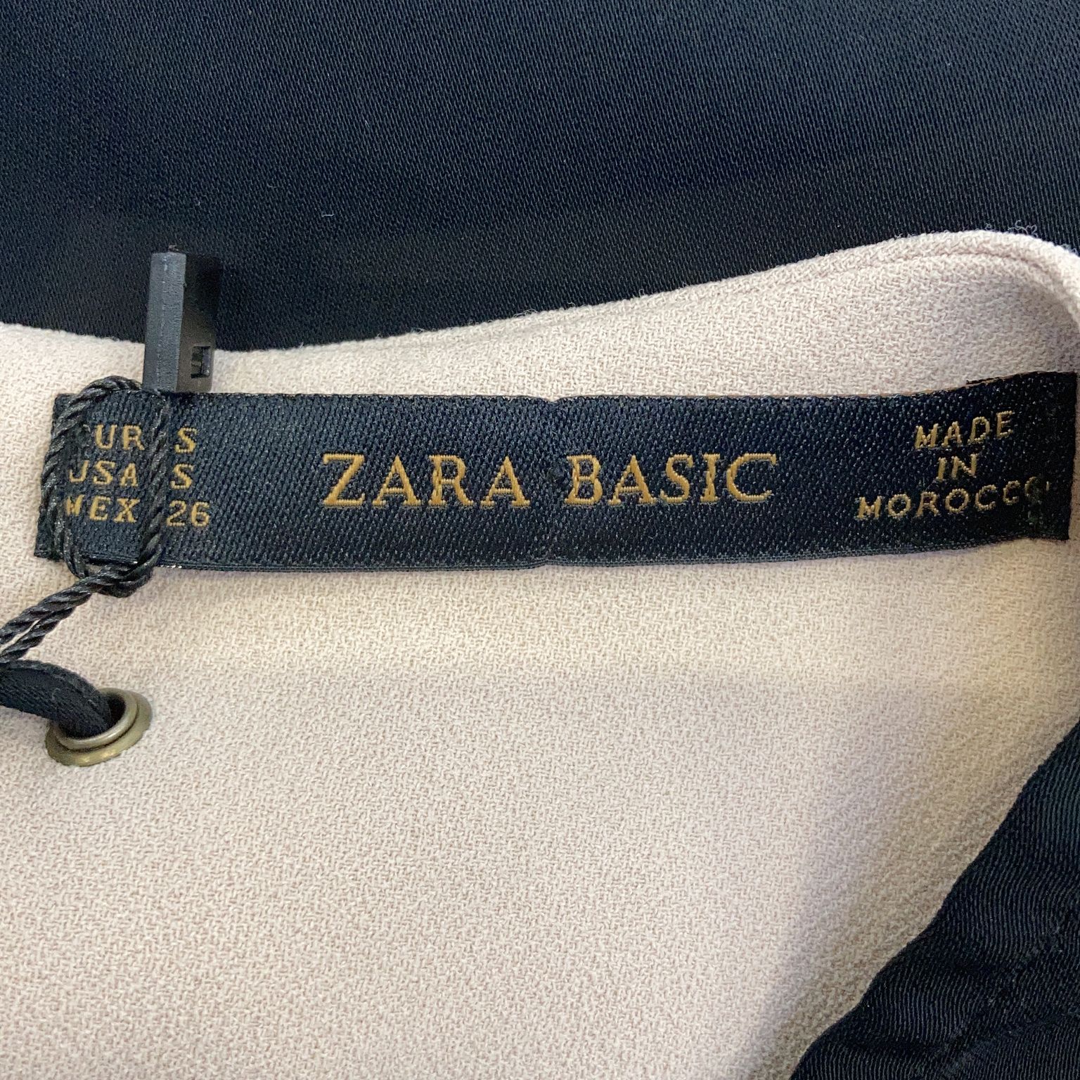 Zara Basic