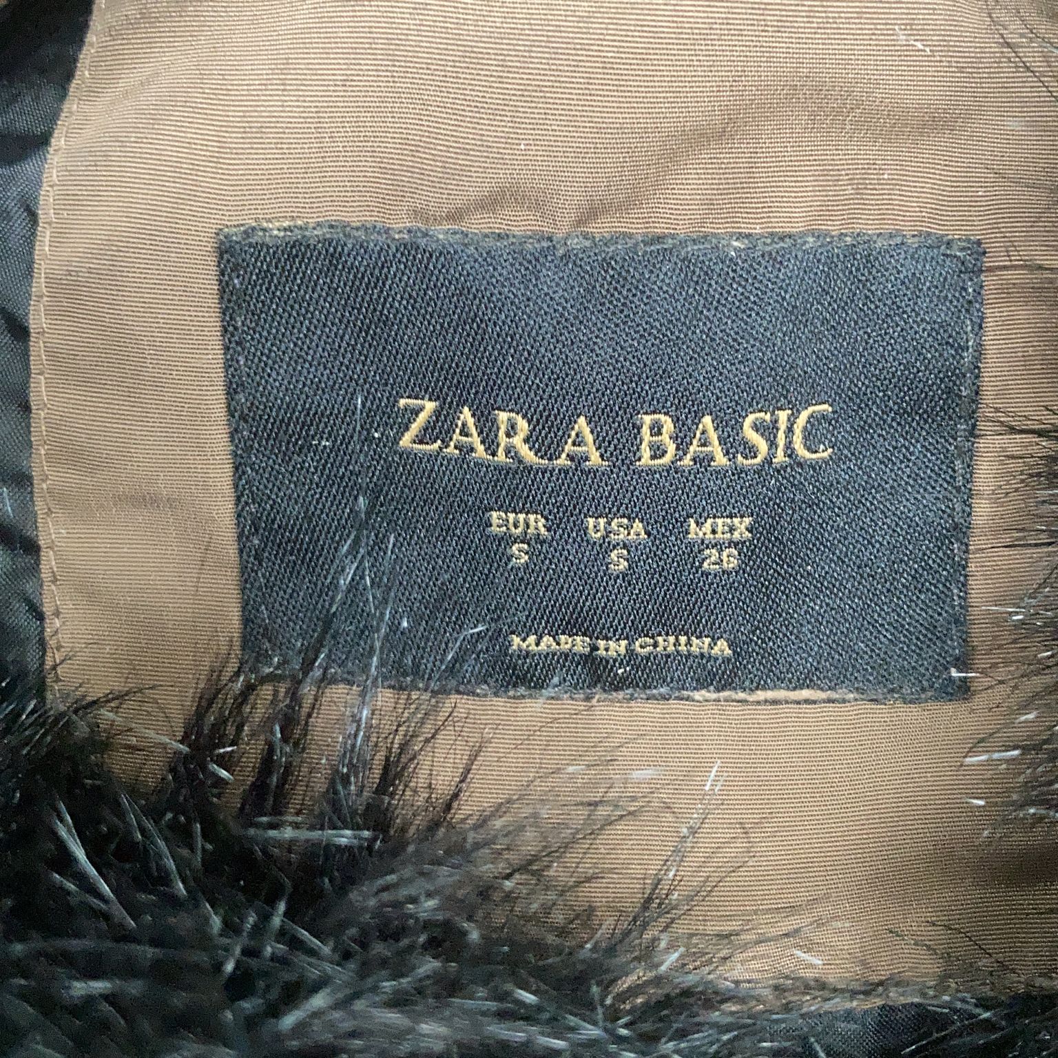 Zara Basic