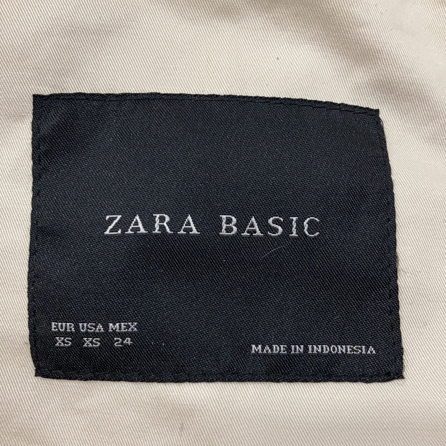 Zara Basic