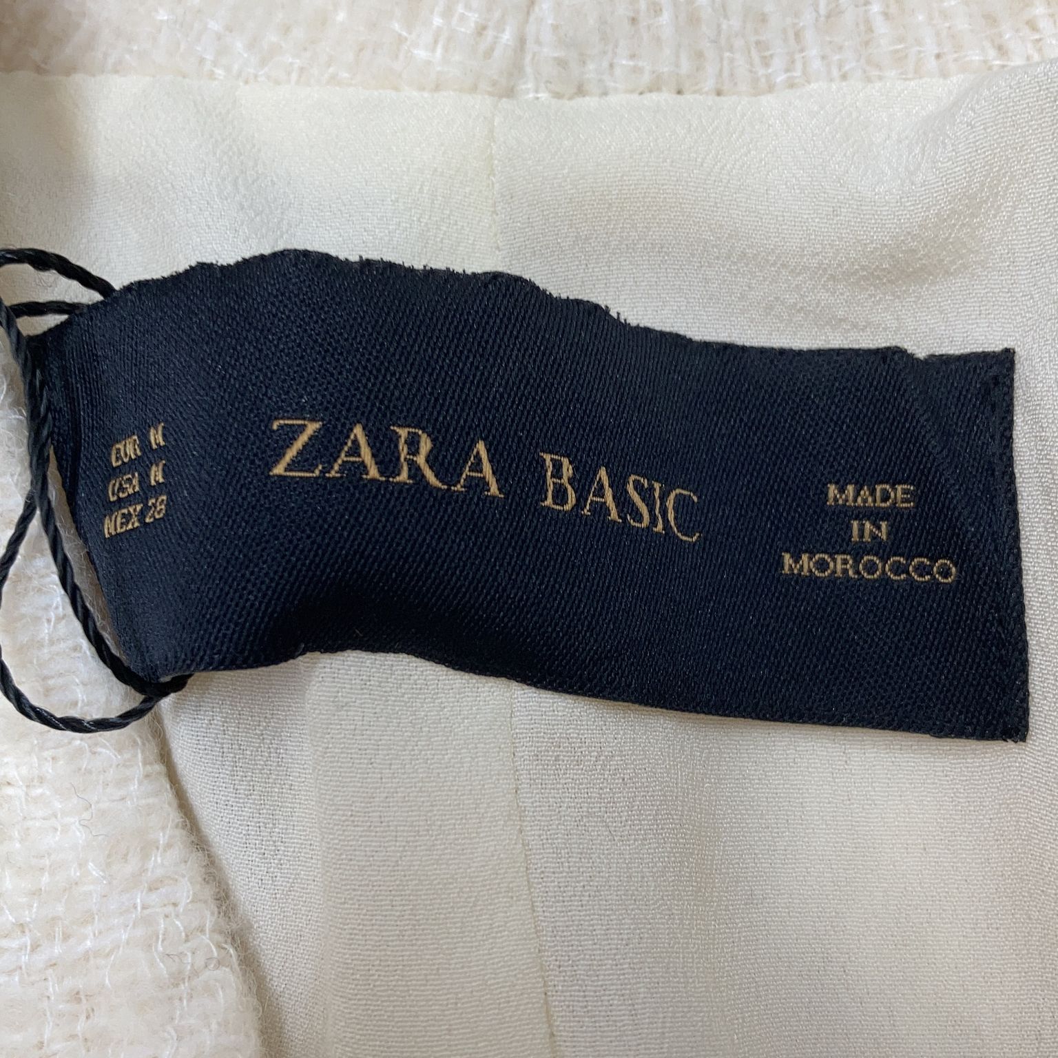 Zara Basic