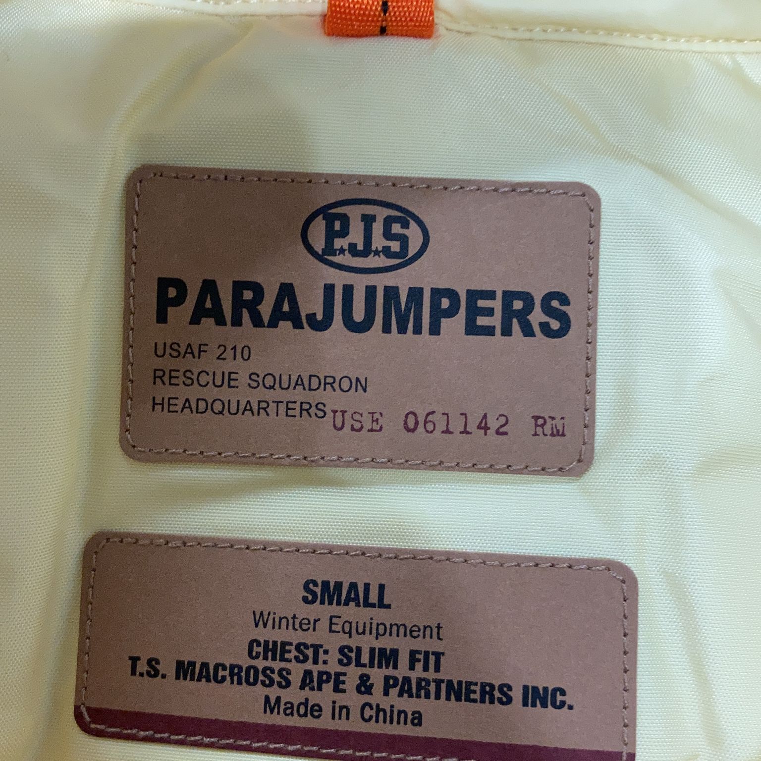 Parajumpers